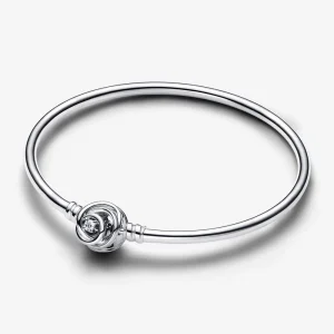 Pandora Moments Encircled Clasp Bangle - 593229C01 (image for) Pandora Moments Encircled Clasp Bangle - 593229C01