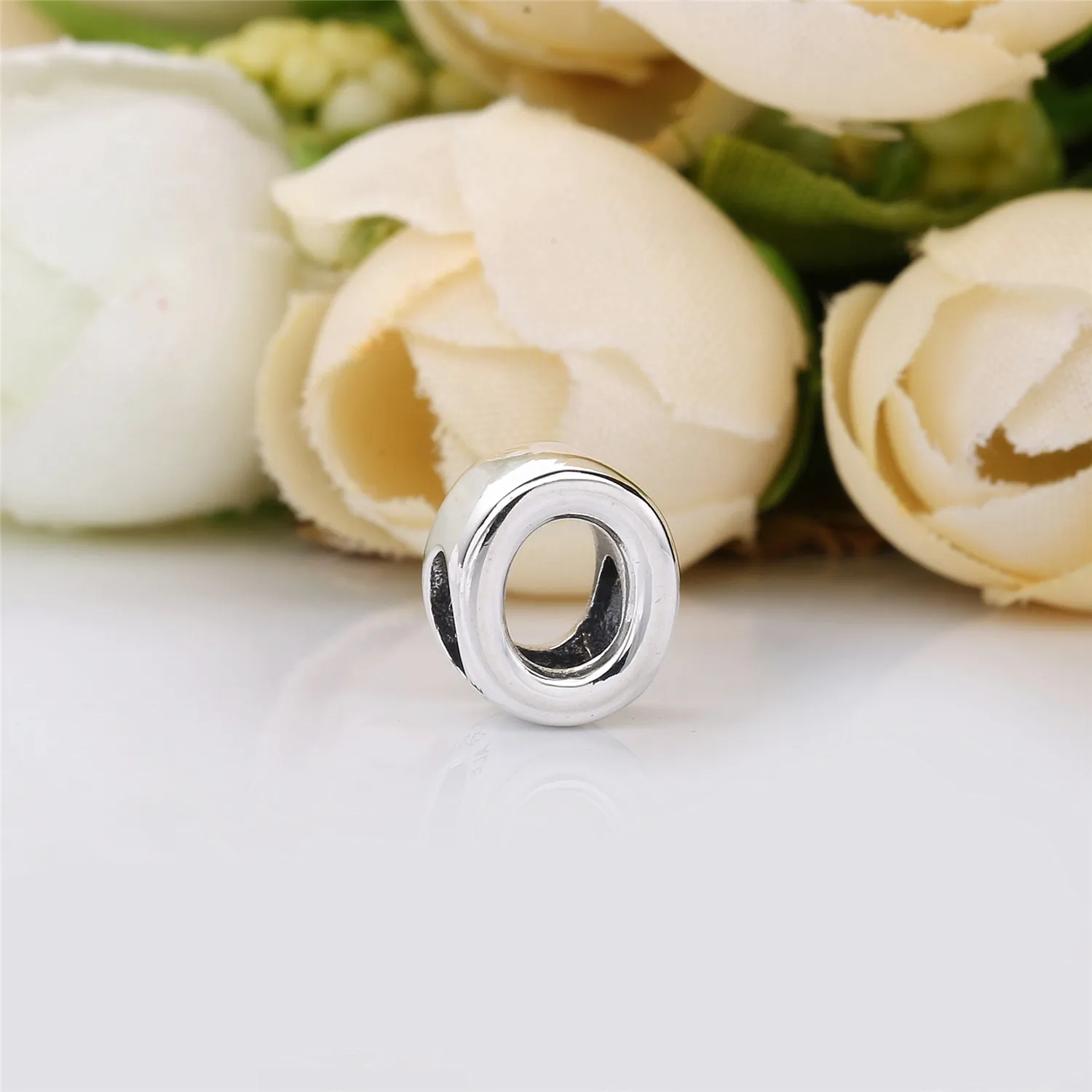 PANDORA Letter O Charm - 797469