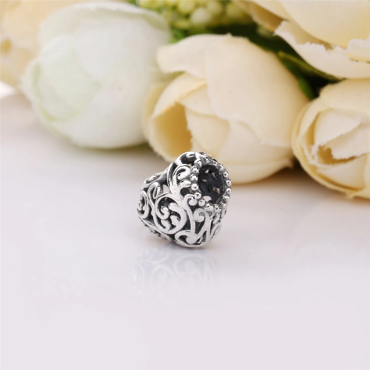 PANDORA Regal Heart Charm - 797672