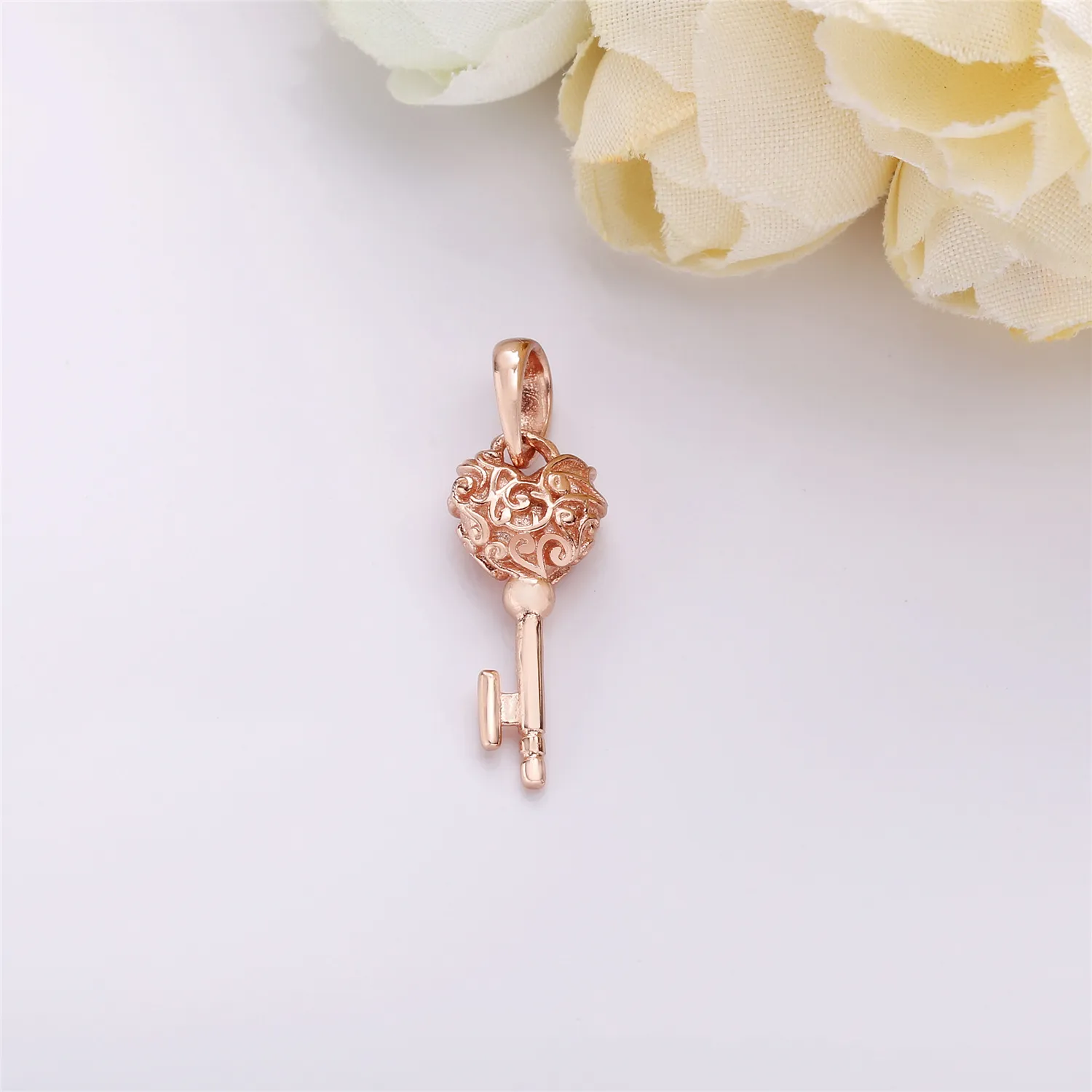 Regal Key Pendant, PANDORA Rose™ - 387725