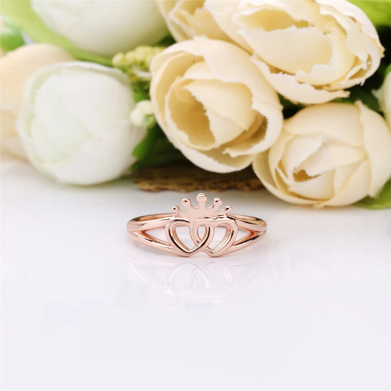 United Regal Hearts Ring, PANDORA Rose™ - 187685