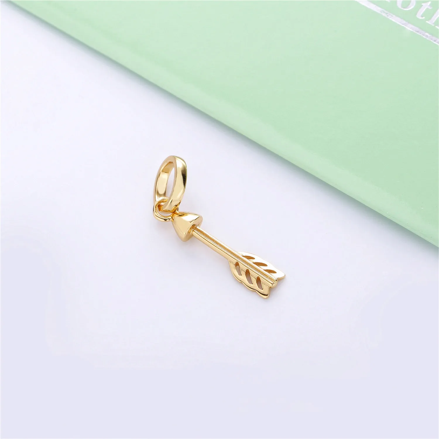 Arrow of Cupid Charm, PANDORA Shine™ - 767812