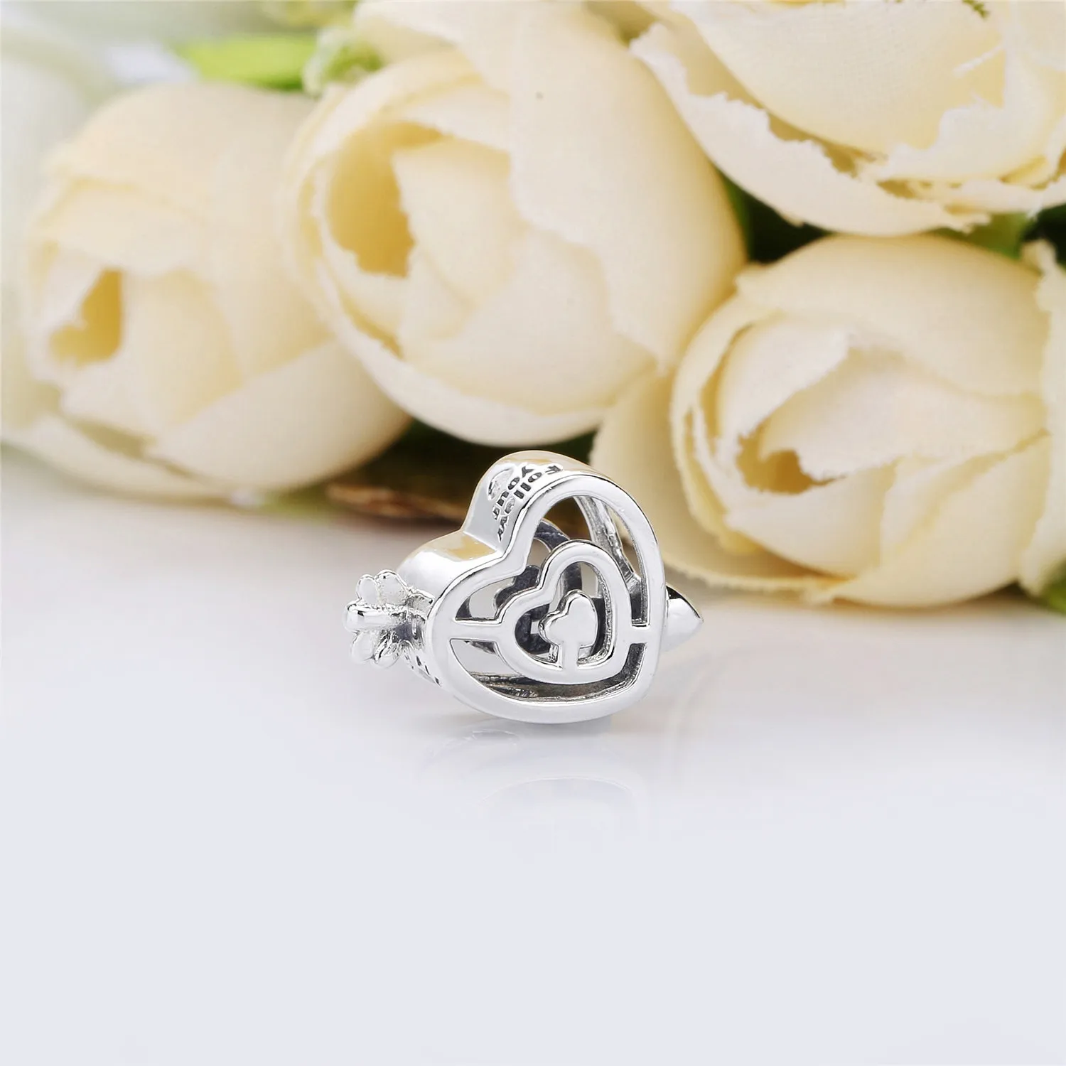 PANDORA Path to Love Charm - 797814