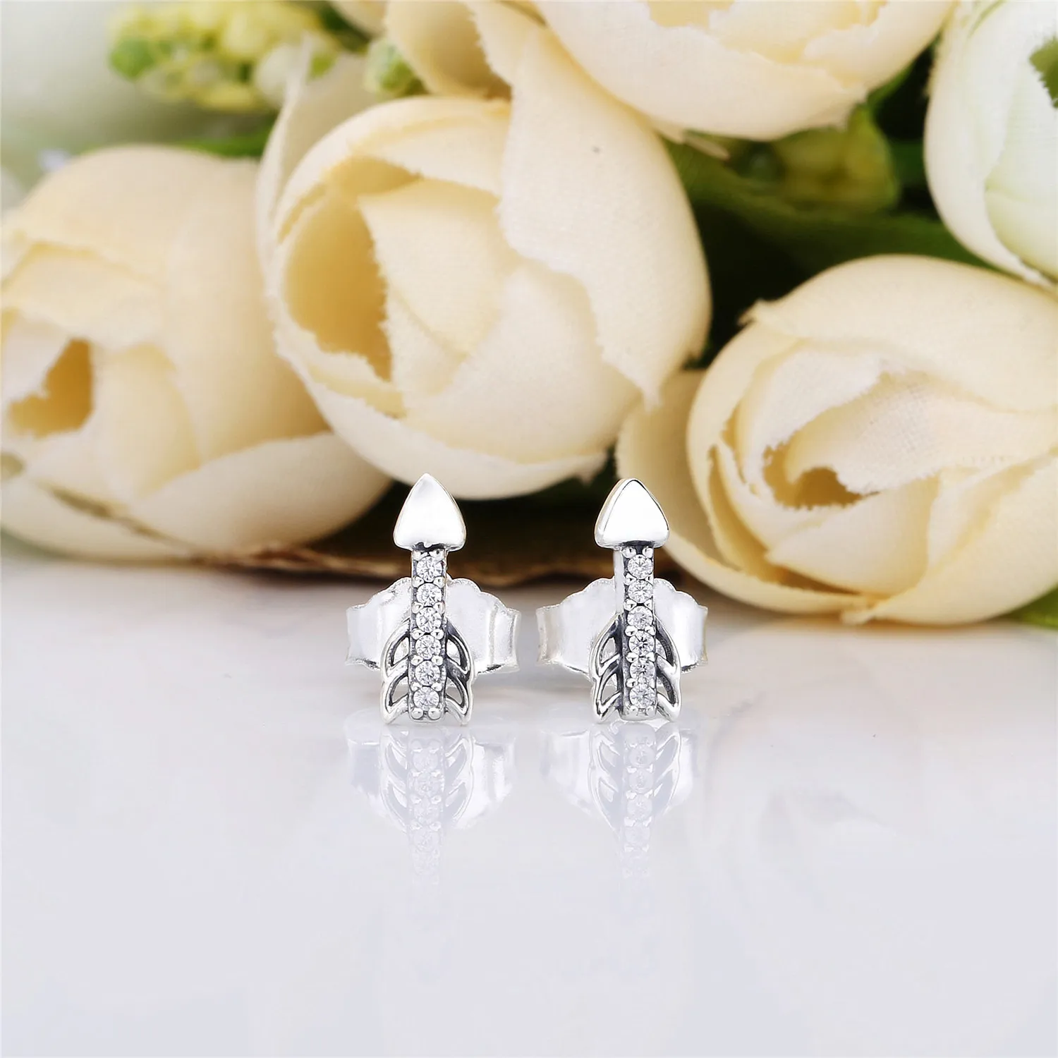 PANDORA Sparkling Arrows Earrings, Clear CZ - 297828CZ