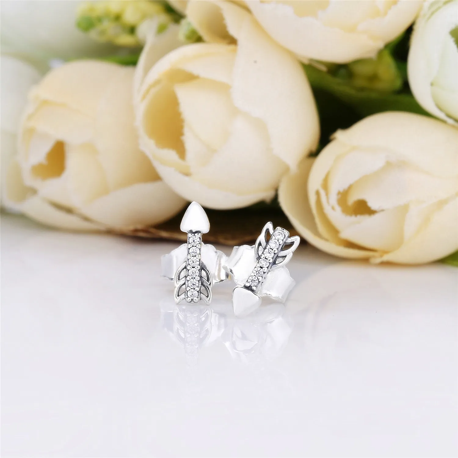 PANDORA Sparkling Arrows Earrings, Clear CZ - 297828CZ