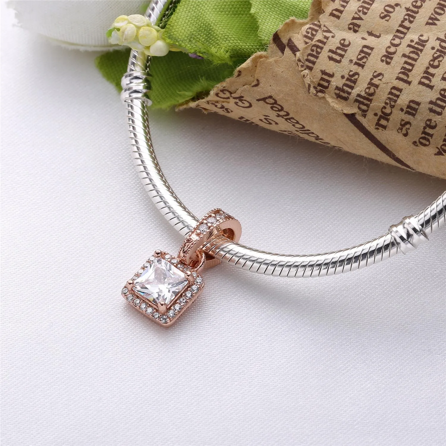 Timeless Elegance Pendant, PANDORA Rose™ & Clear CZ - 380378CZ