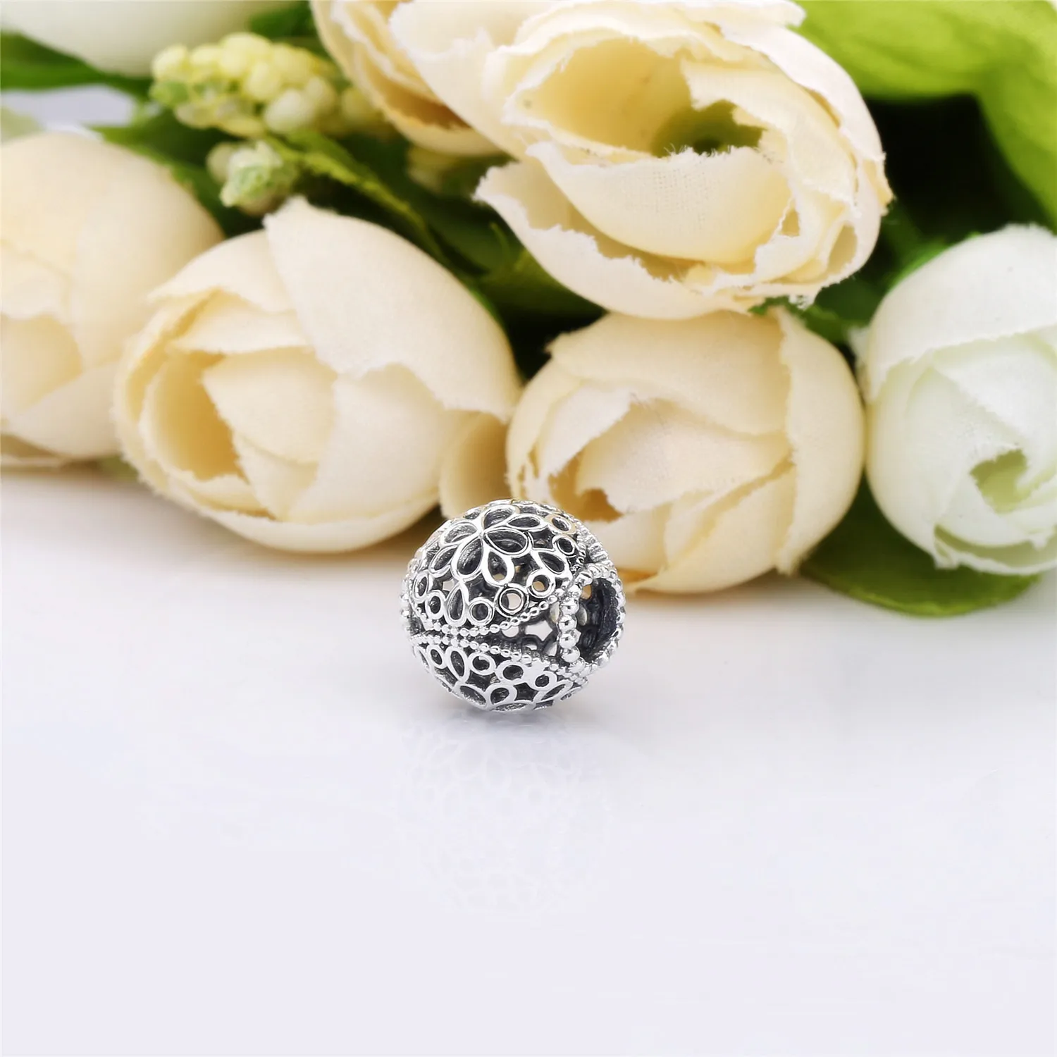 PANDORA Openwork Flower Charm - 797853