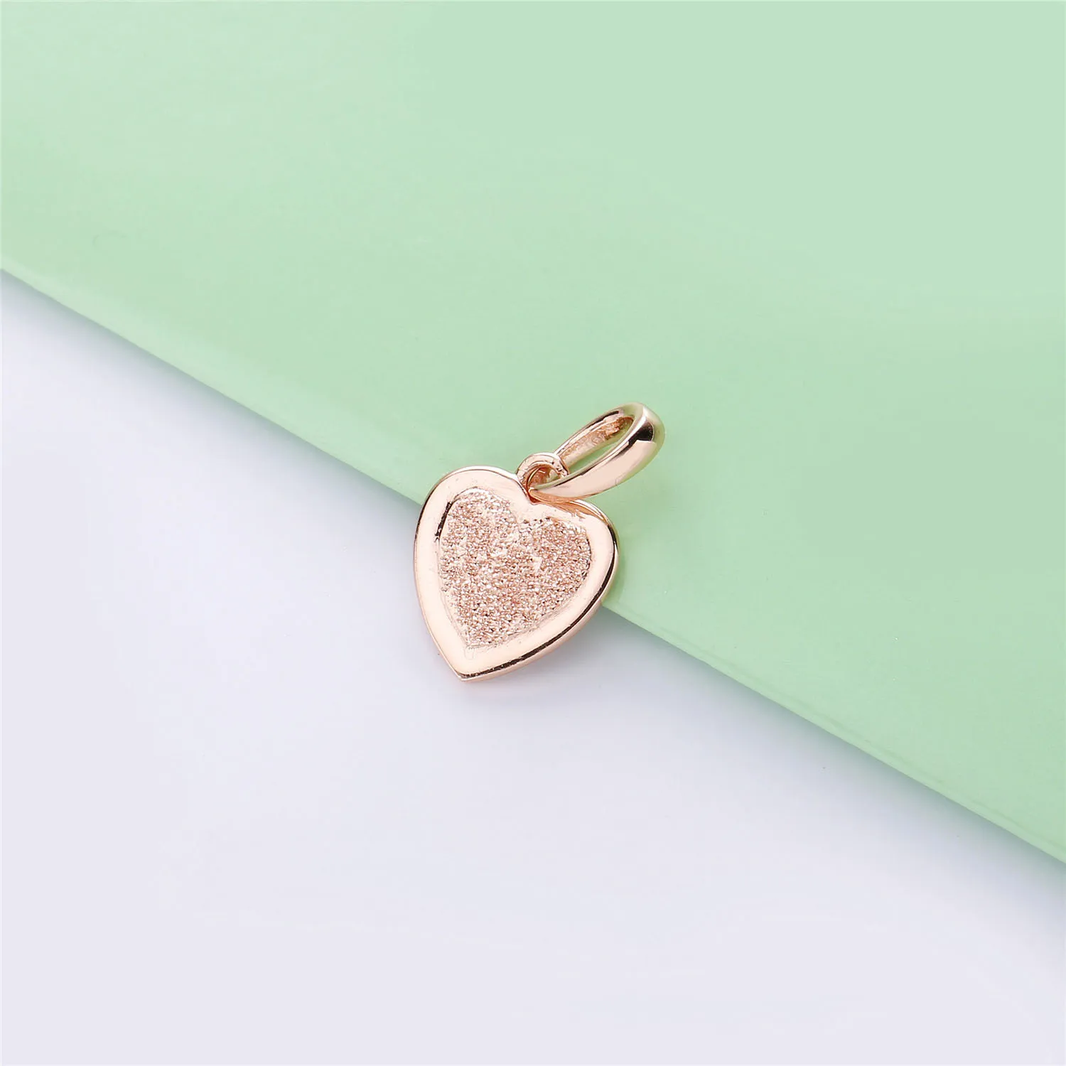 Matte Brilliance Heart Pendant, Pandora Rose™ - 387926