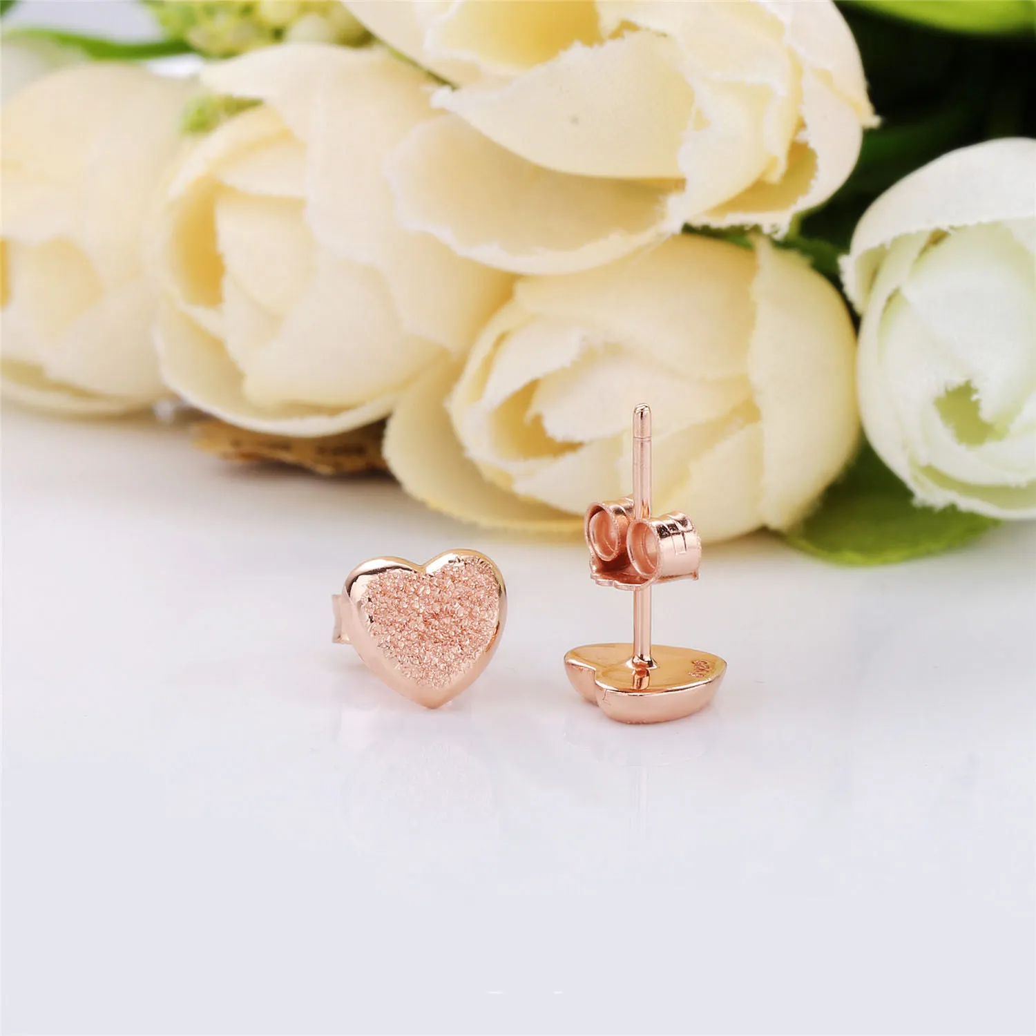 Matte Brilliance Hearts Earrings, Pandora Rose™ - 287928