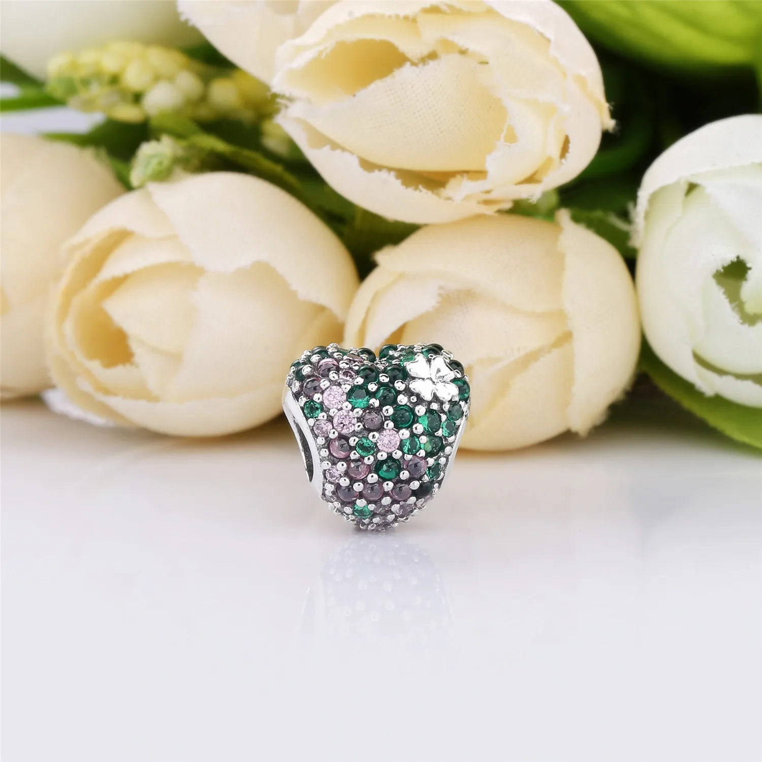 PANDORA Gleaming Clover Heart Charm - 797869NRGMX