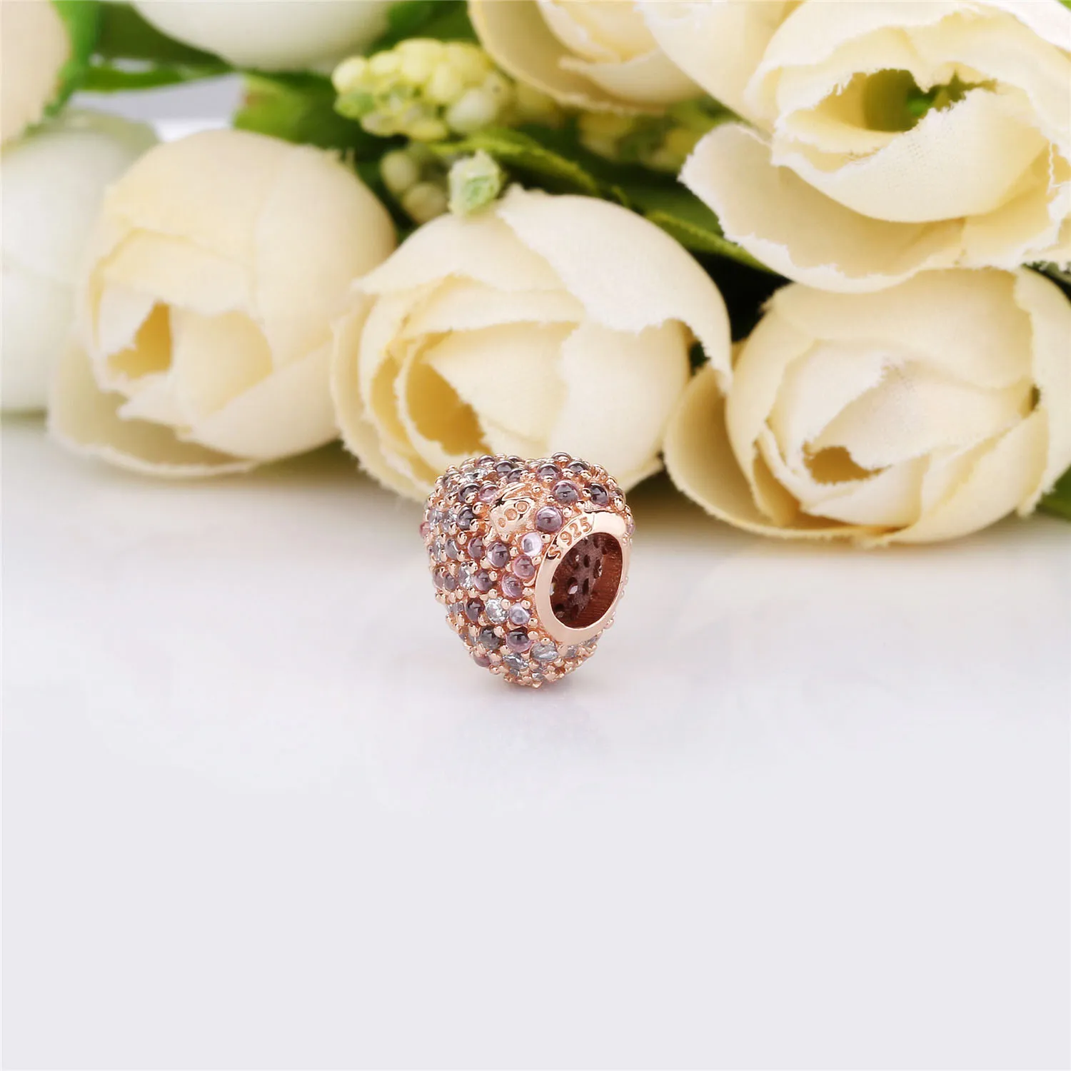 PANDORA Gleaming Ladybird Heart Charm - 787894NPOMX