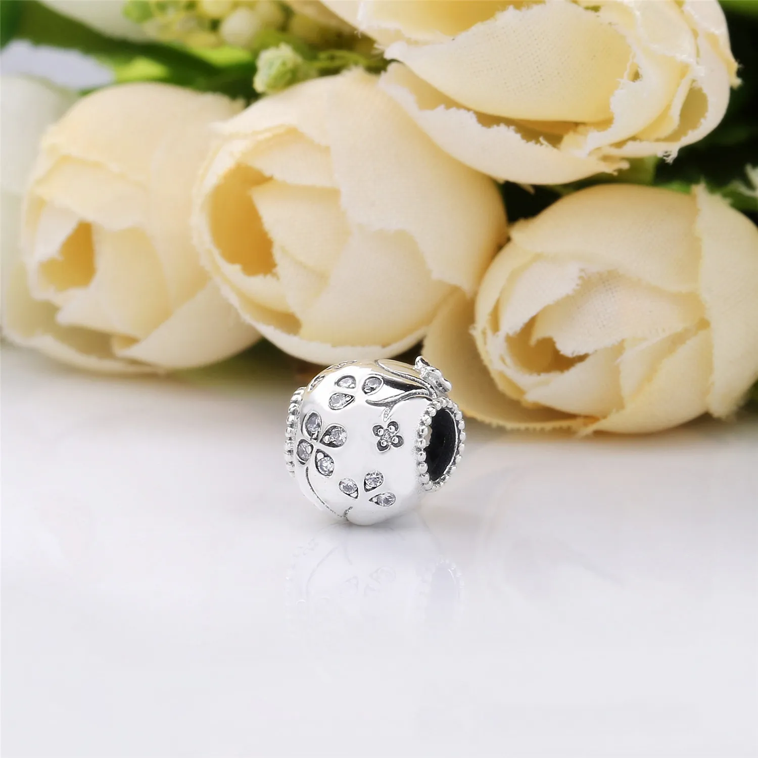 PANDORA Sparkling Skull Charm - 797866CZ