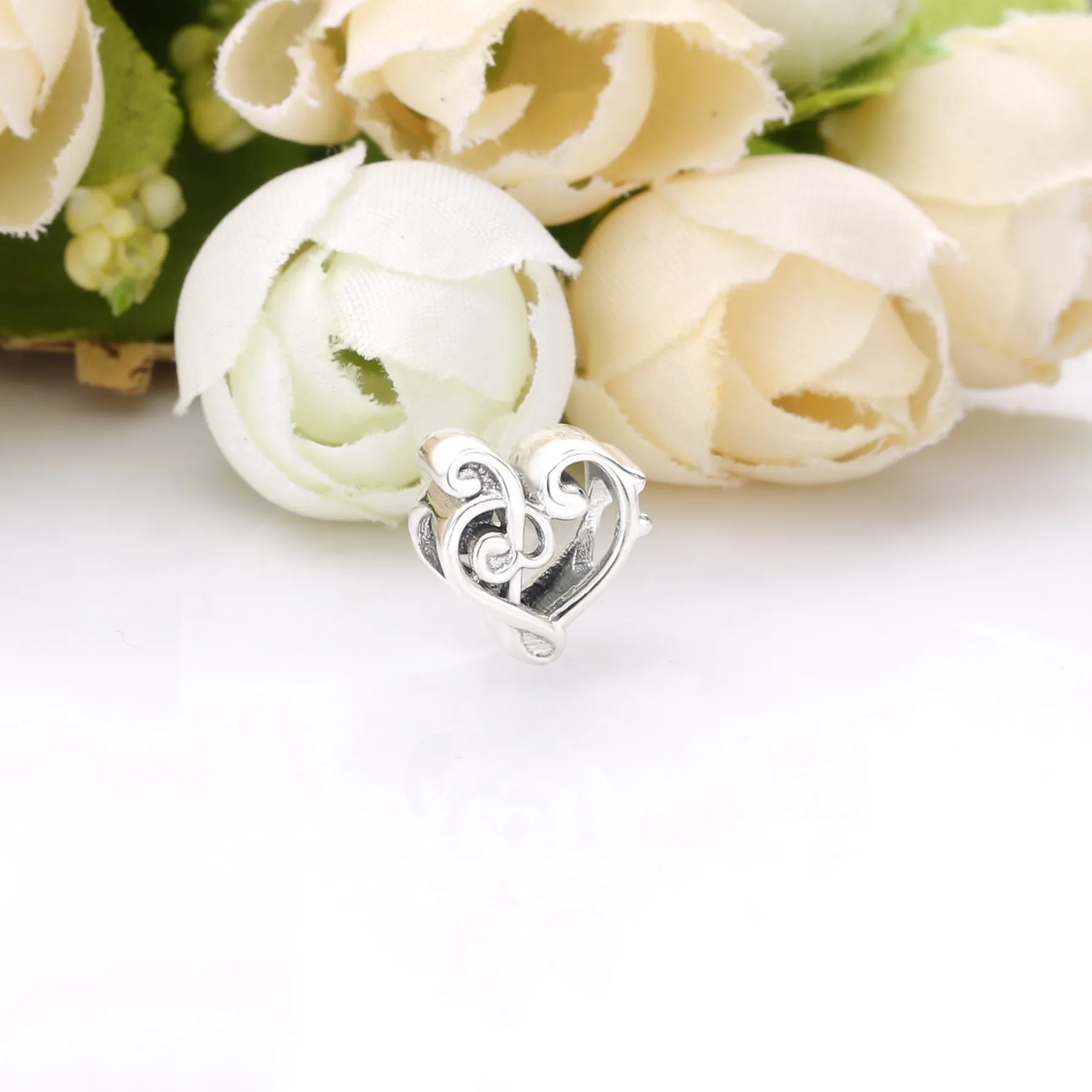 PANDORA Heart Treble Clef Charm - 798346