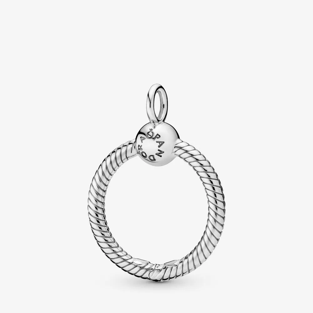 pandora moments small o pendant 398296