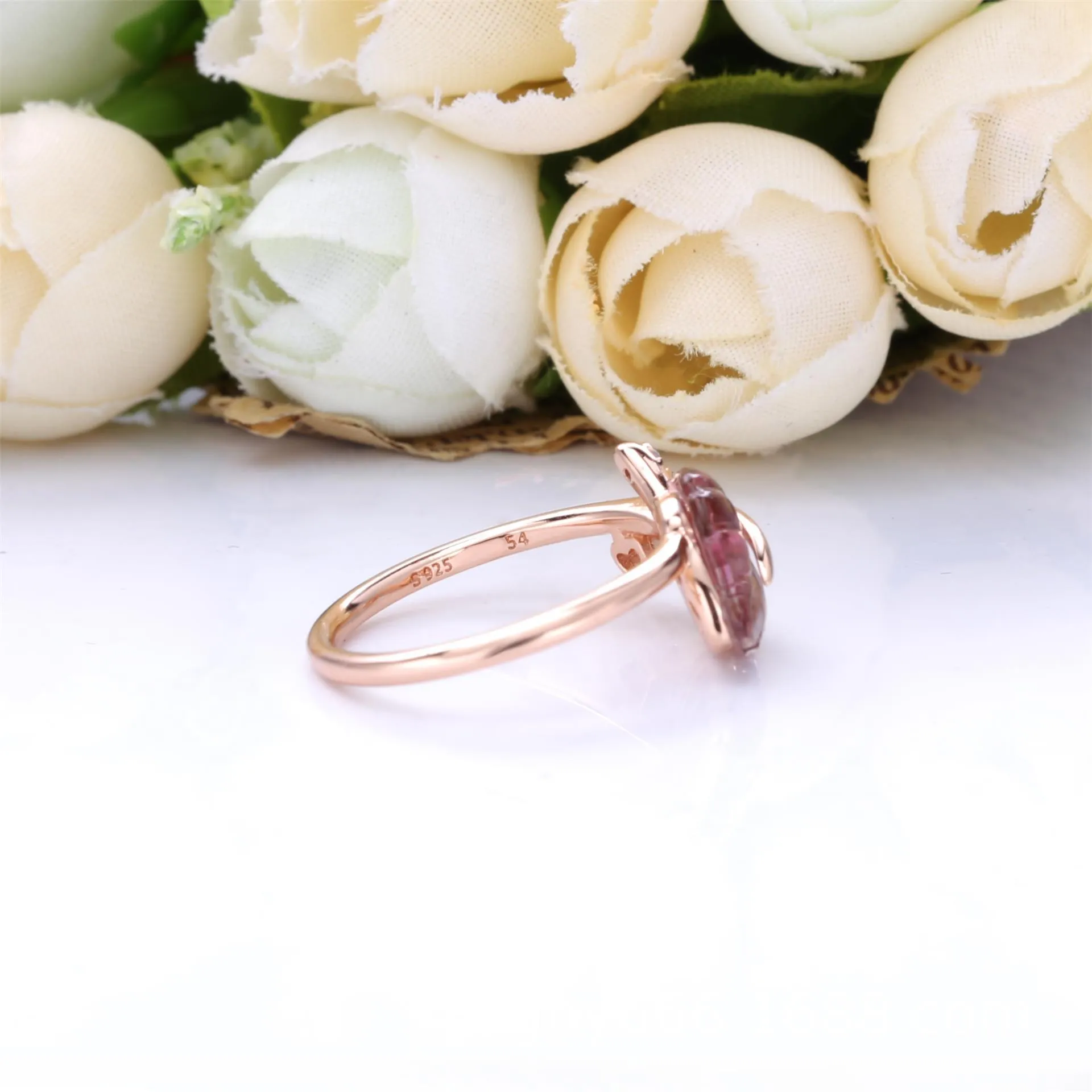 PANDORA Pink Murano Glass Leaf Ring - 188319PMU