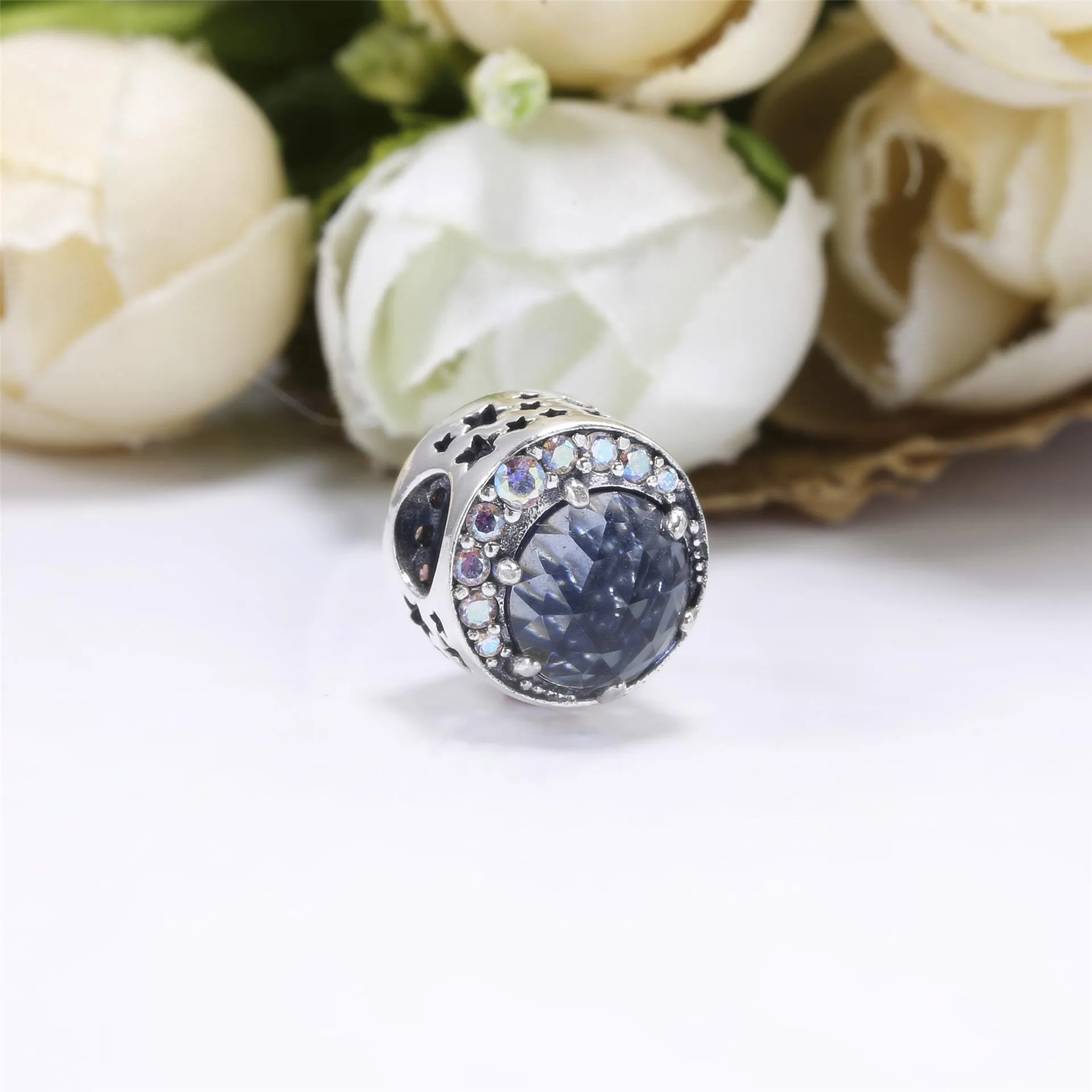 PANDORA Moon and Night Sky Charm - 798524C01