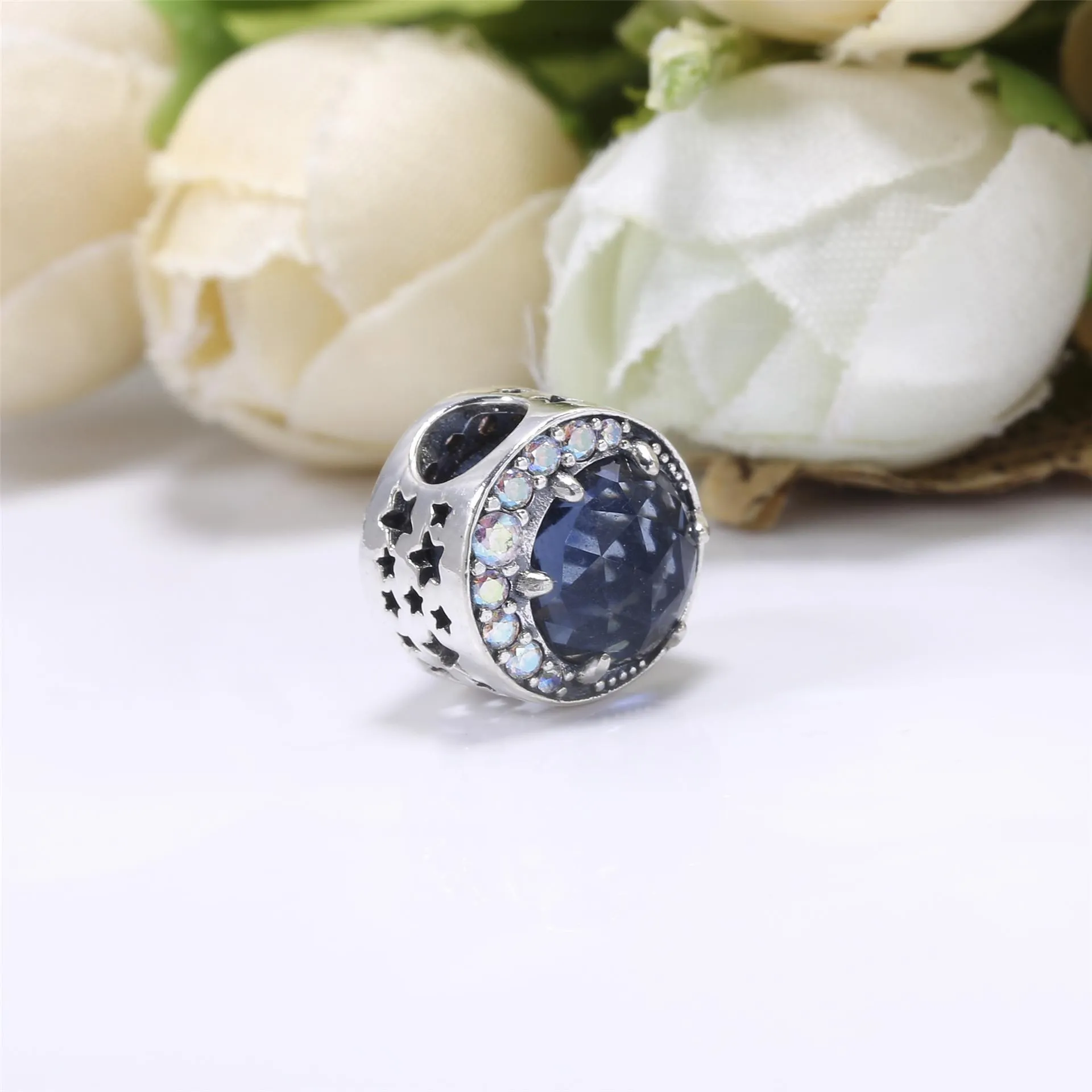 PANDORA Moon and Night Sky Charm - 798524C01