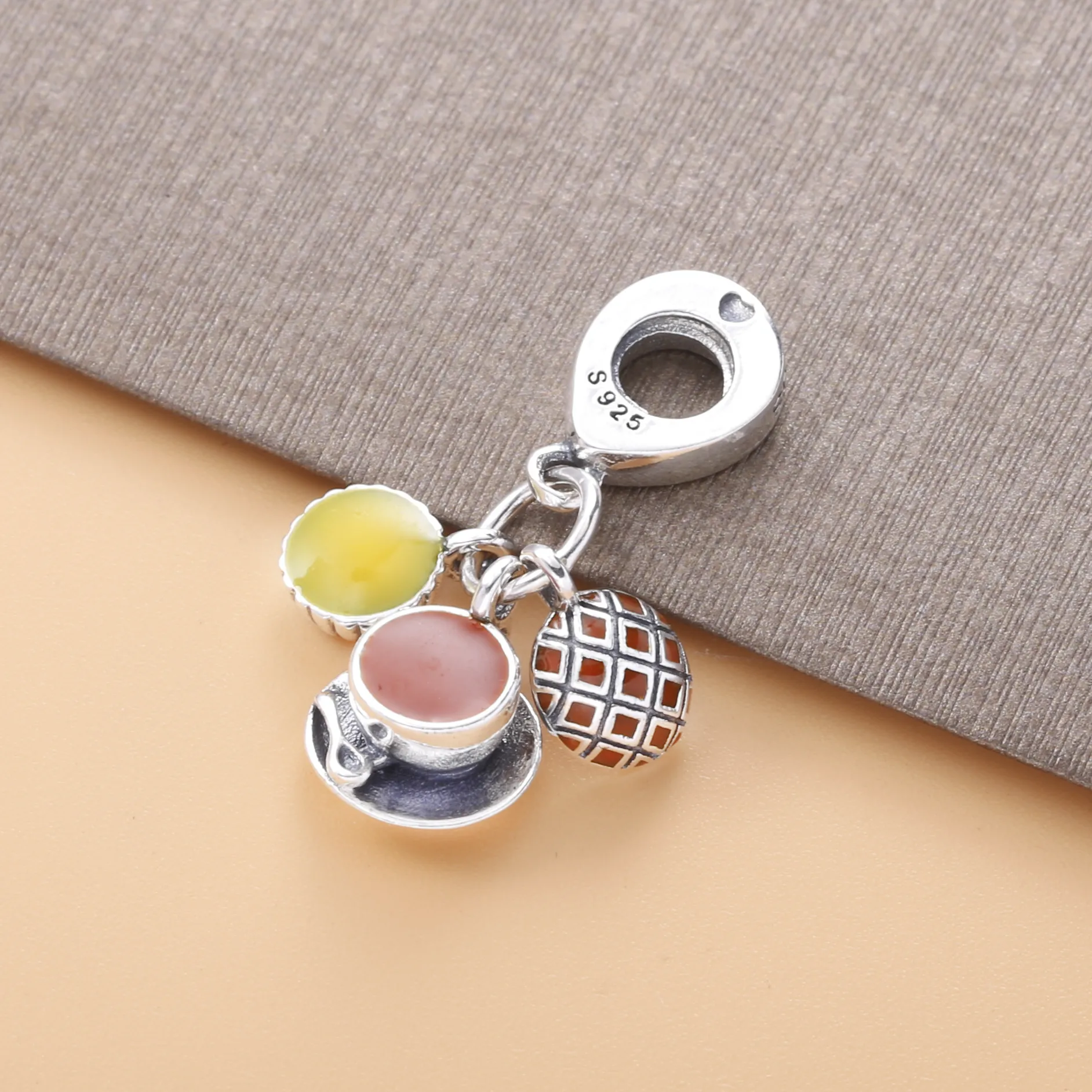 PANDORA Egg Tart, Milk Tea & Pineapple Bun Dangle Charm - 798355ENMX