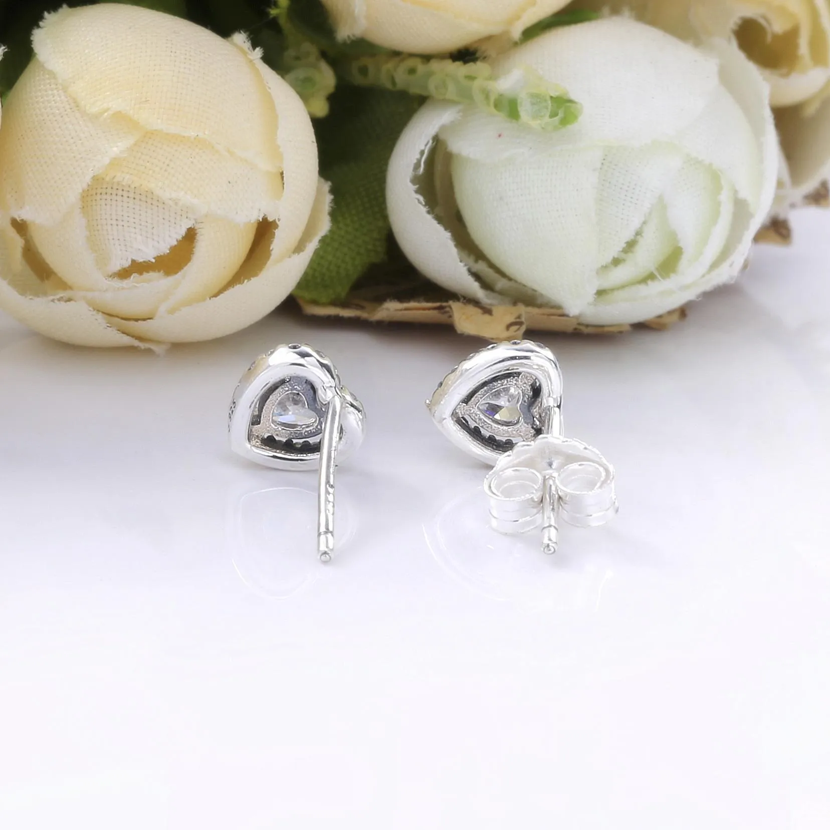 PANDORA Elevated Heart Stud Earrings - 298427C01