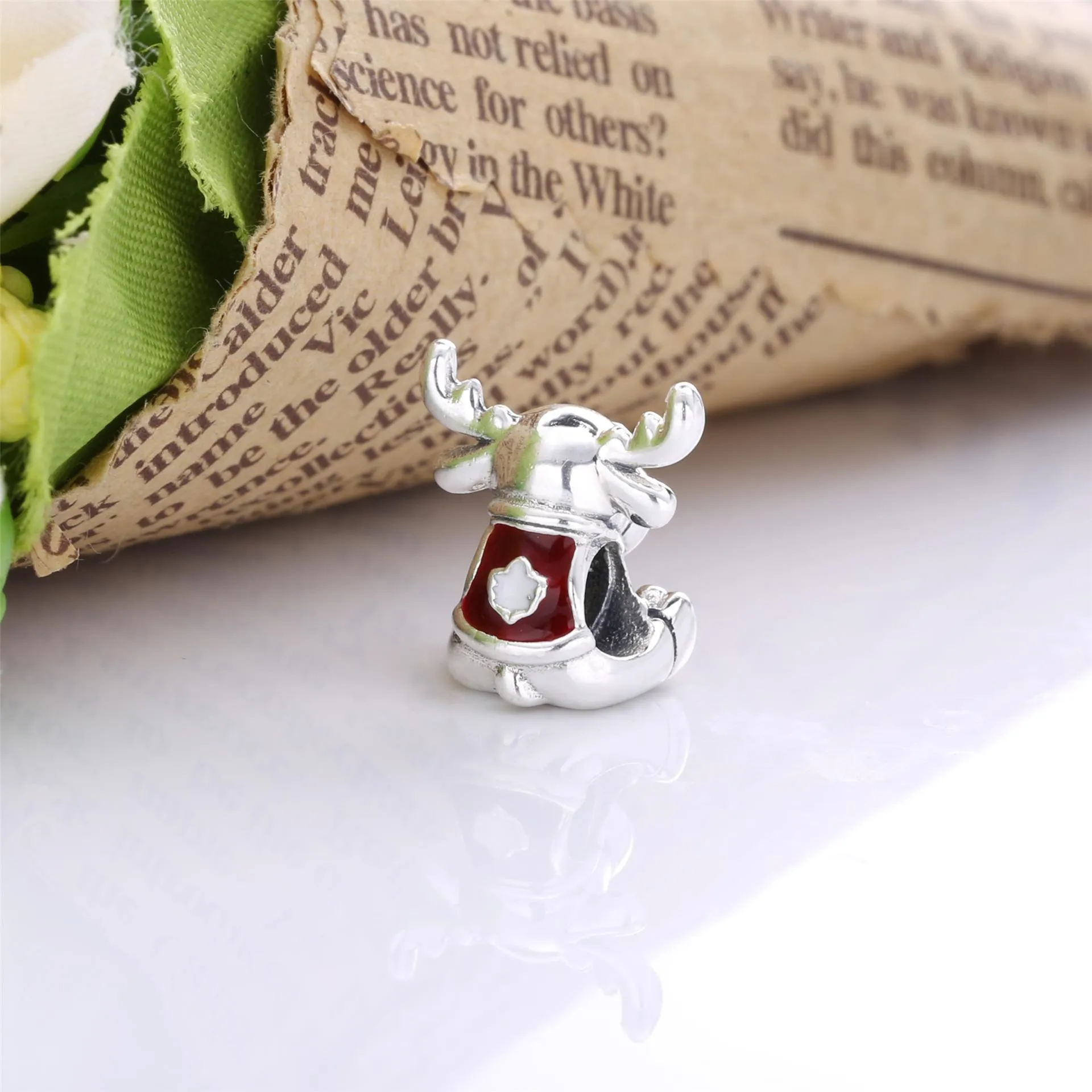 PANDORA Canada Moose Maple Leaf Charm - 798931C01