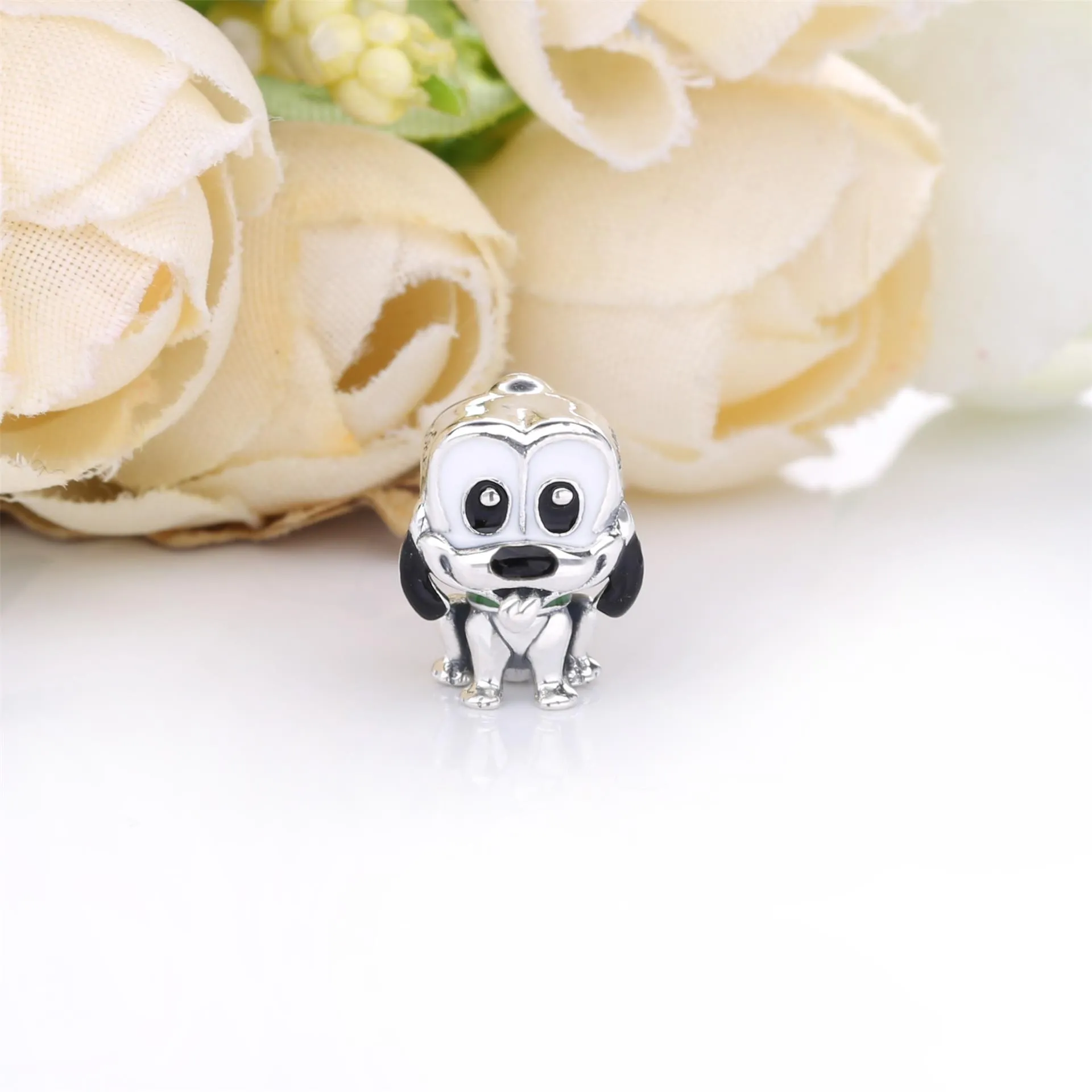 PANDORA Disney Pluto Charm - 798853C01