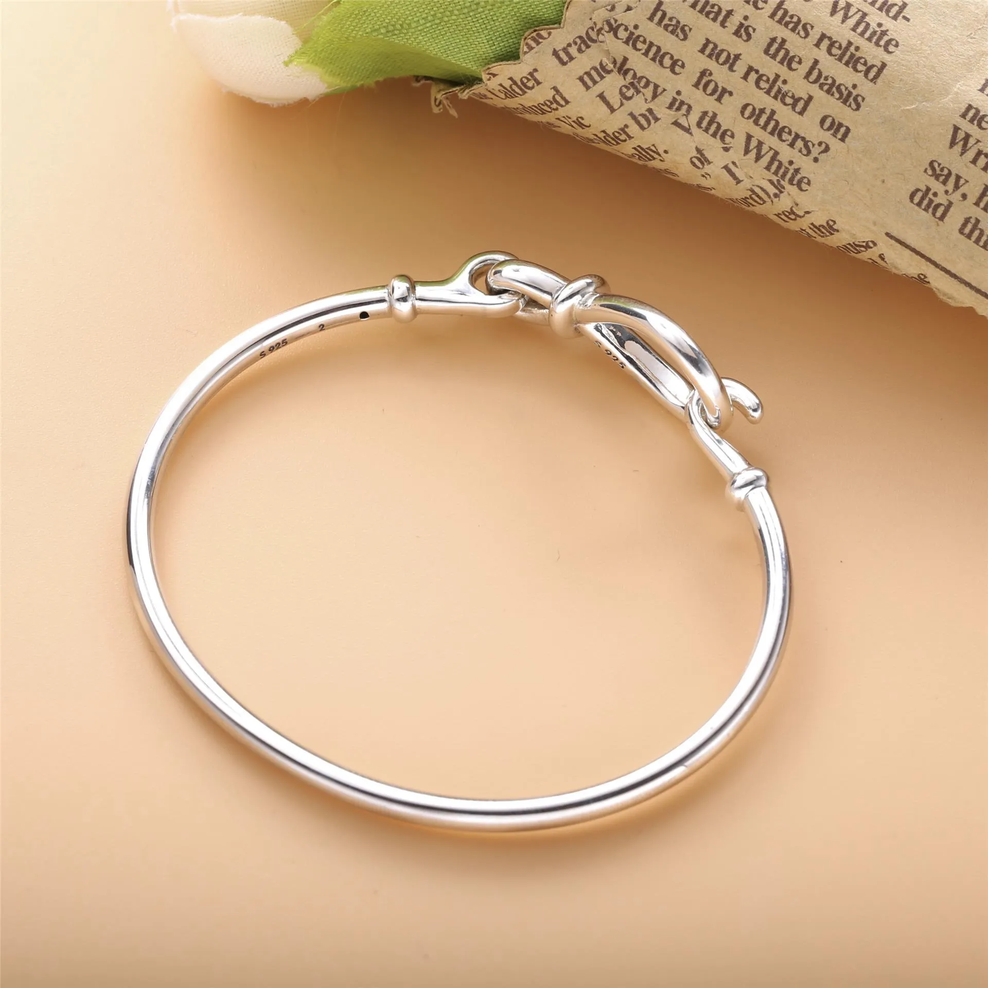 PANDORA Infinity Knot Bangle - 598893C00