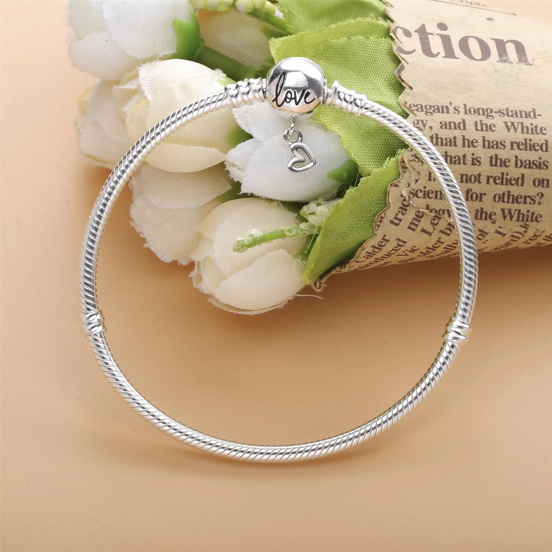 Pandora Moments Infinity Heart Clasp Bangle - 598891C00