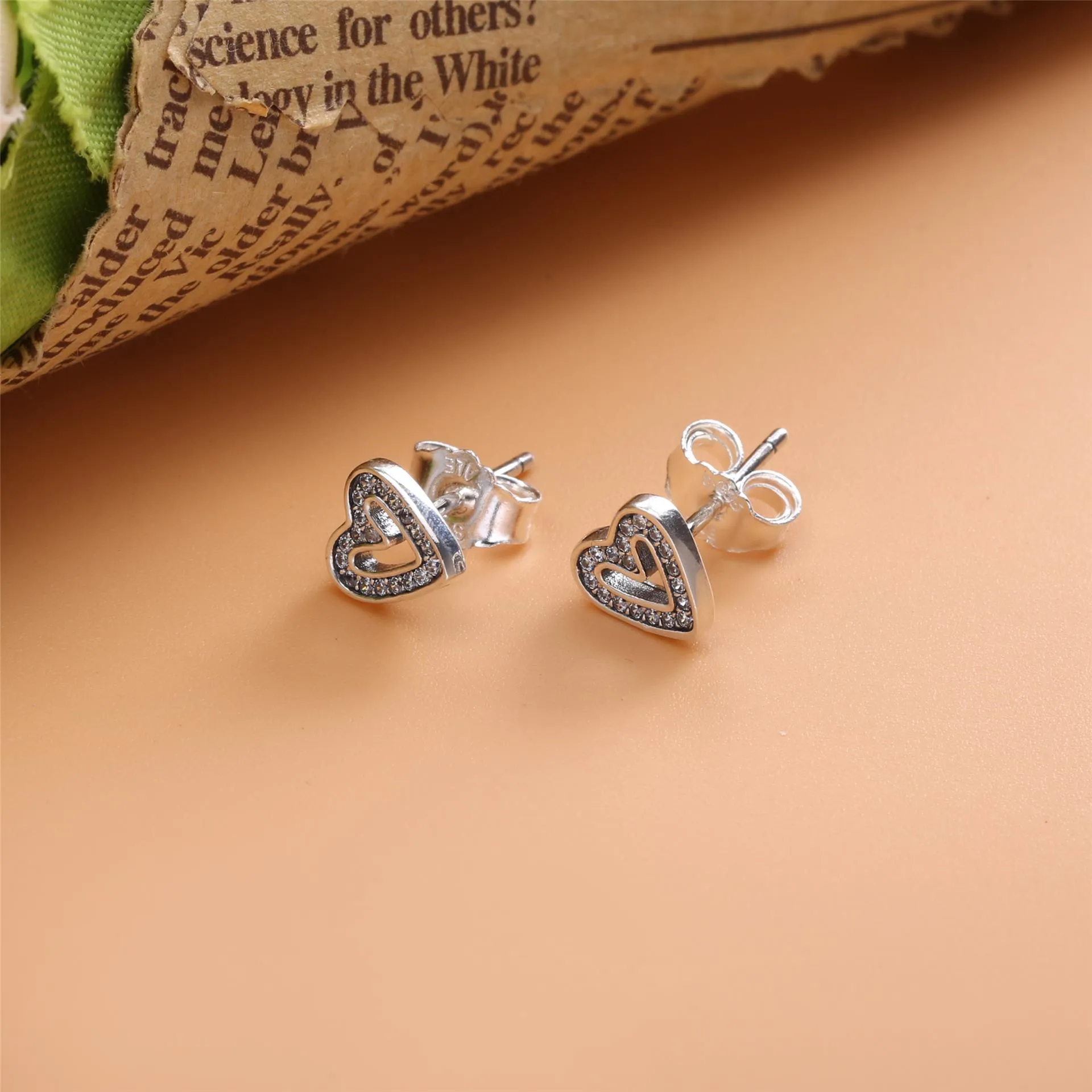 PANDORA Sparkling Freehand Heart Stud Earrings - 298685C01