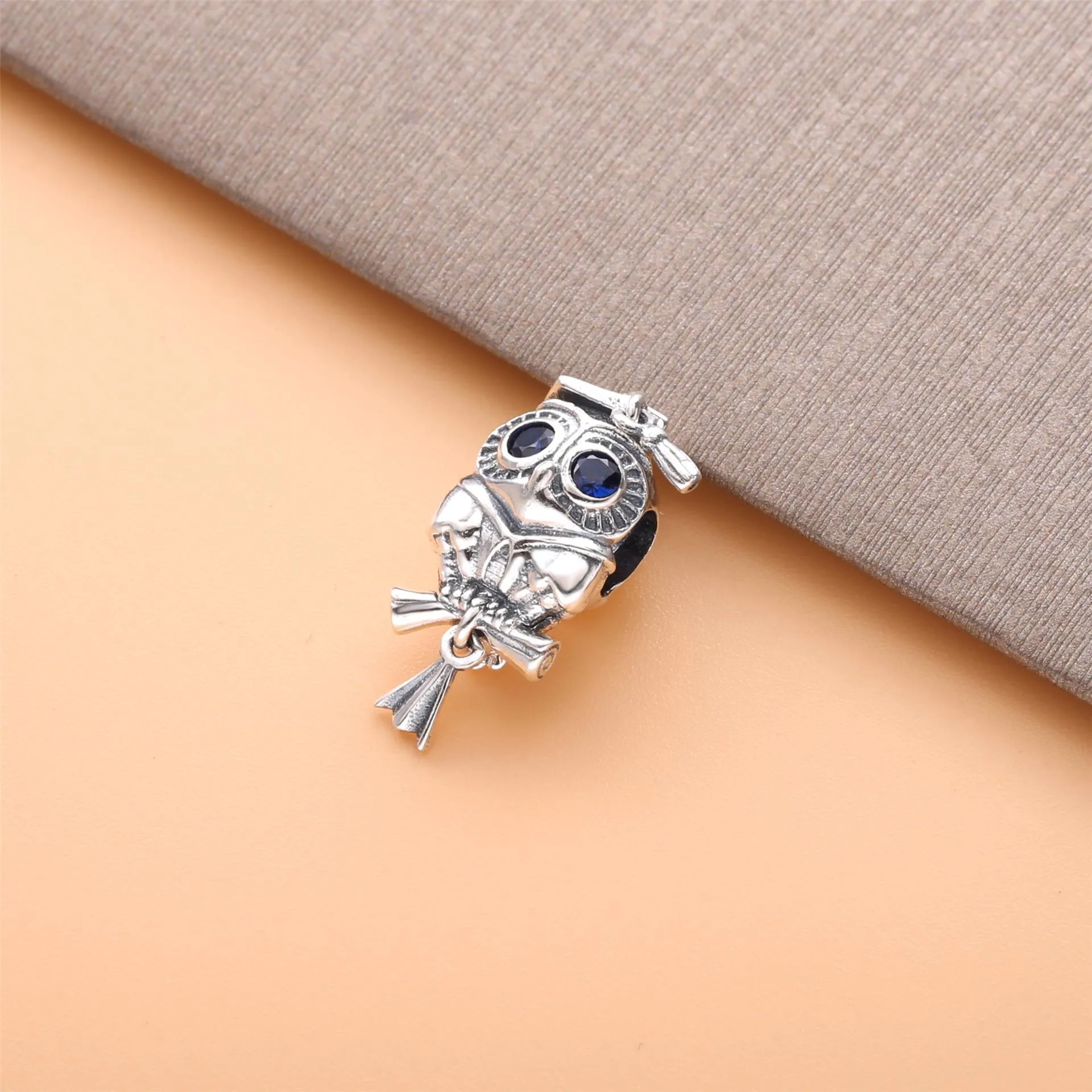 PANDORA Wise Owl Graduation Charm - 798907C01