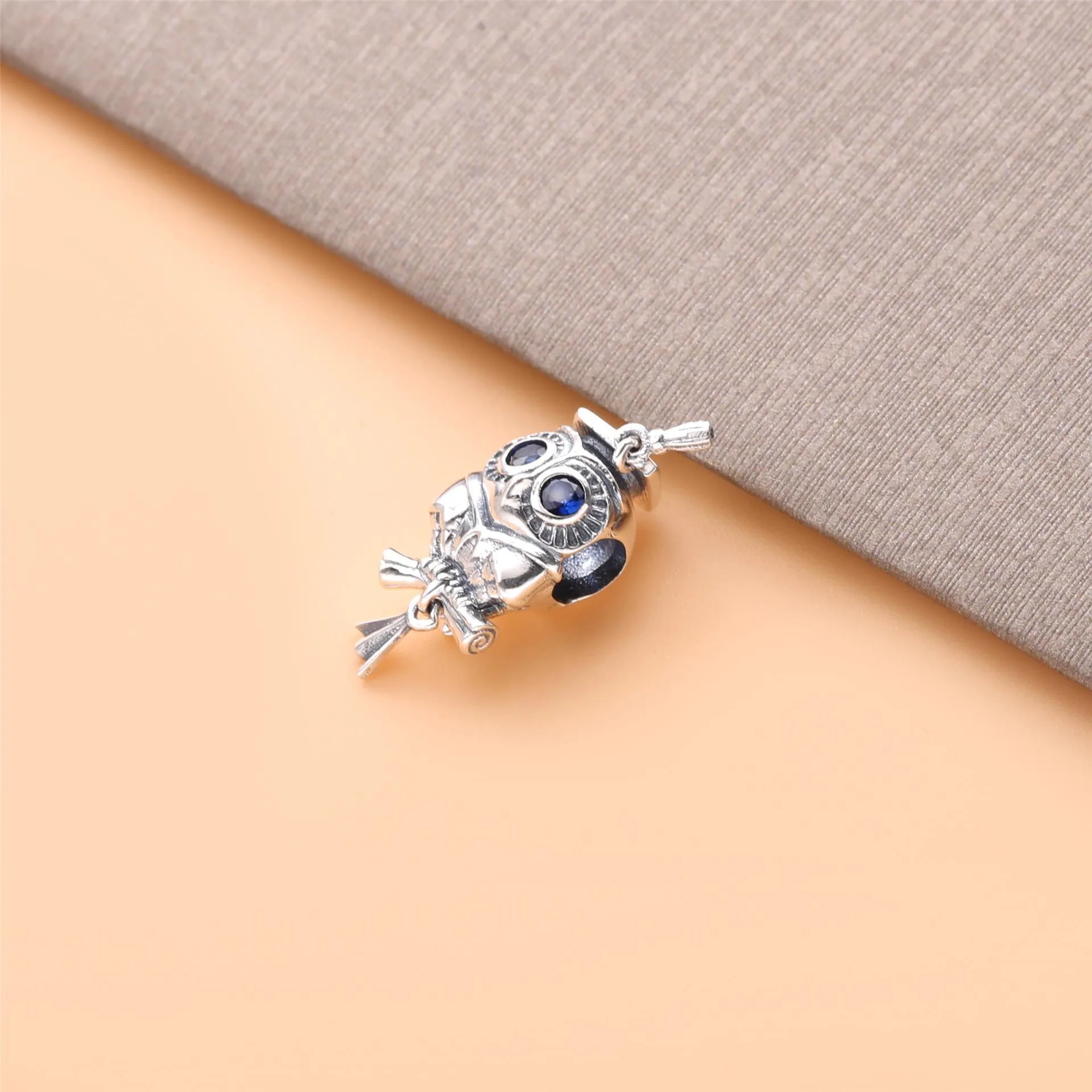 PANDORA Wise Owl Graduation Charm - 798907C01