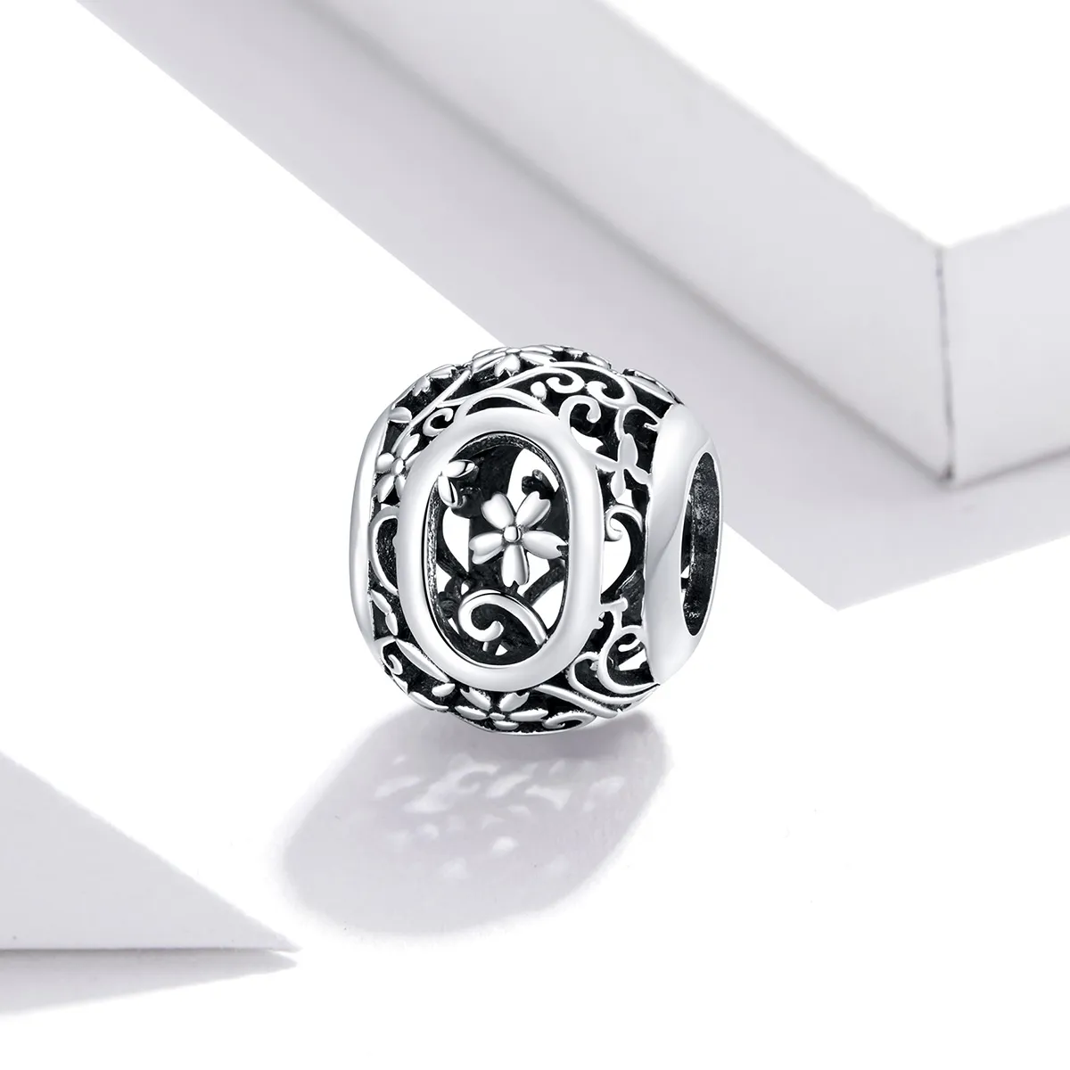 Pandora Style Openwork Flower Letter O Charm - SCC1444-O