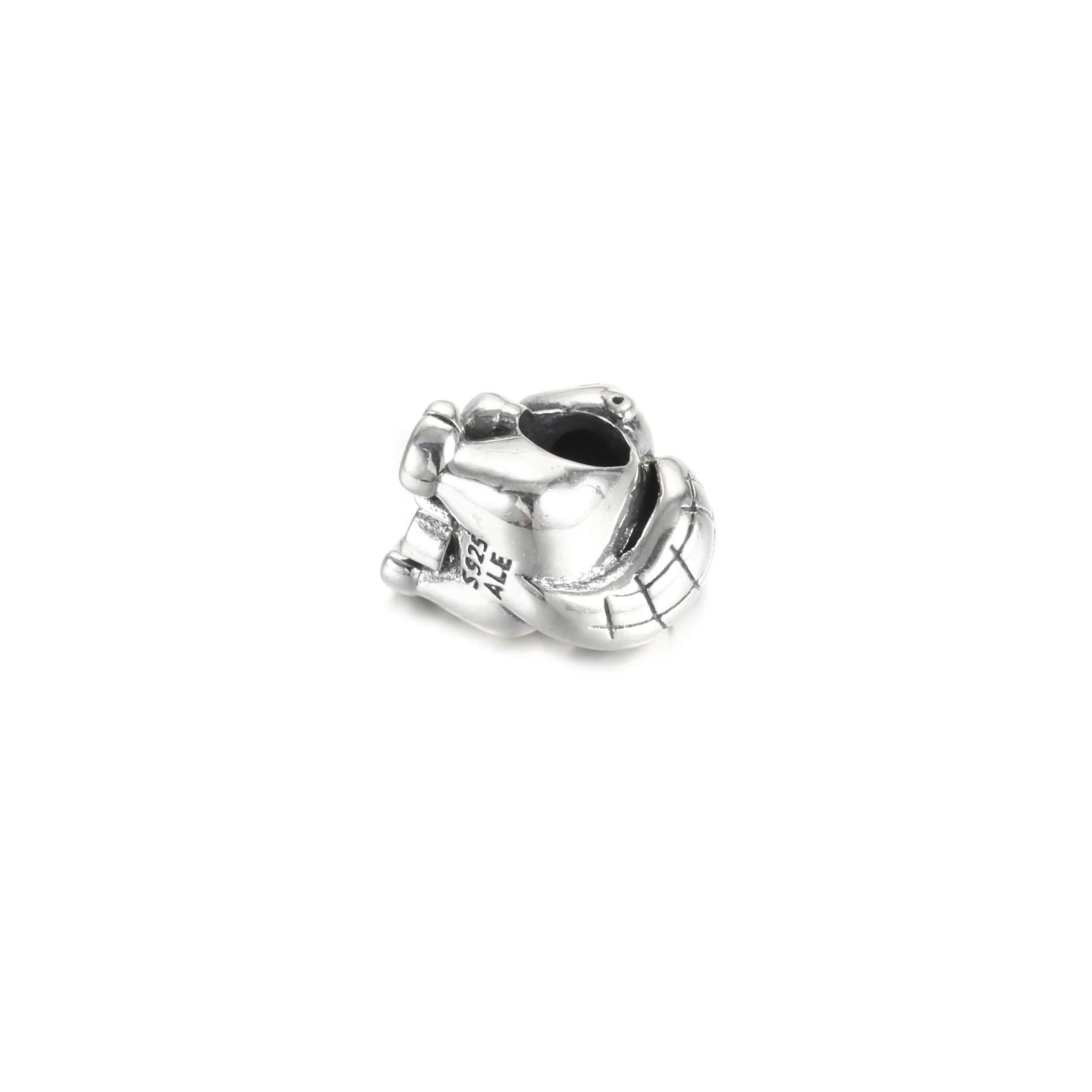 PANDORA Canadian Beaver & Maple Leaf Charm - 799394C01