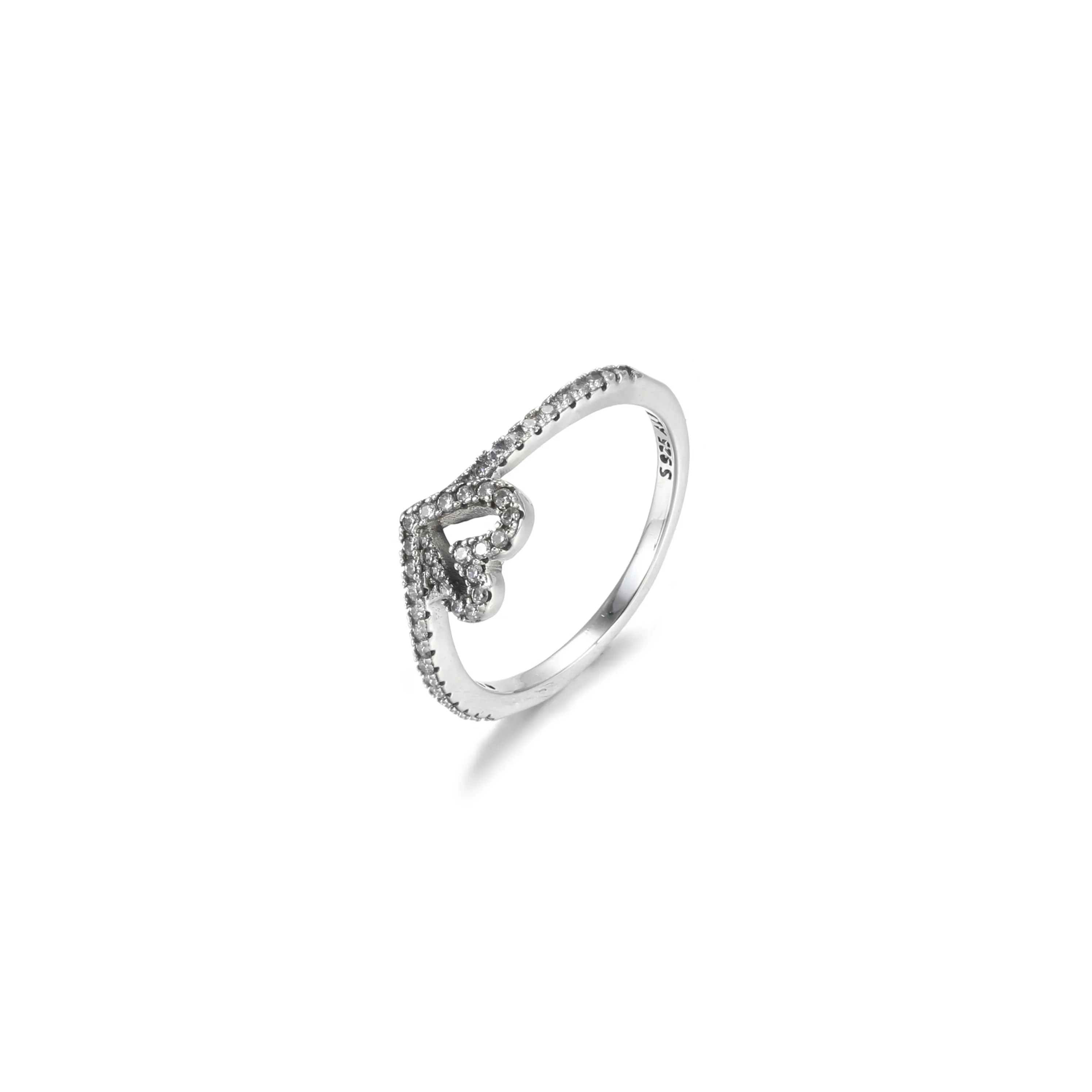 PANDORA Sparkling Wishbone Heart Ring - 199302C01