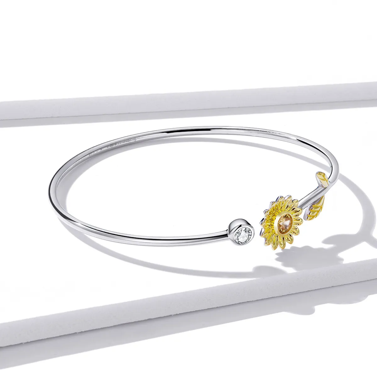 Pandora Style Two Tone Bicolor Fresh Daisy Open Bangle - BSB045