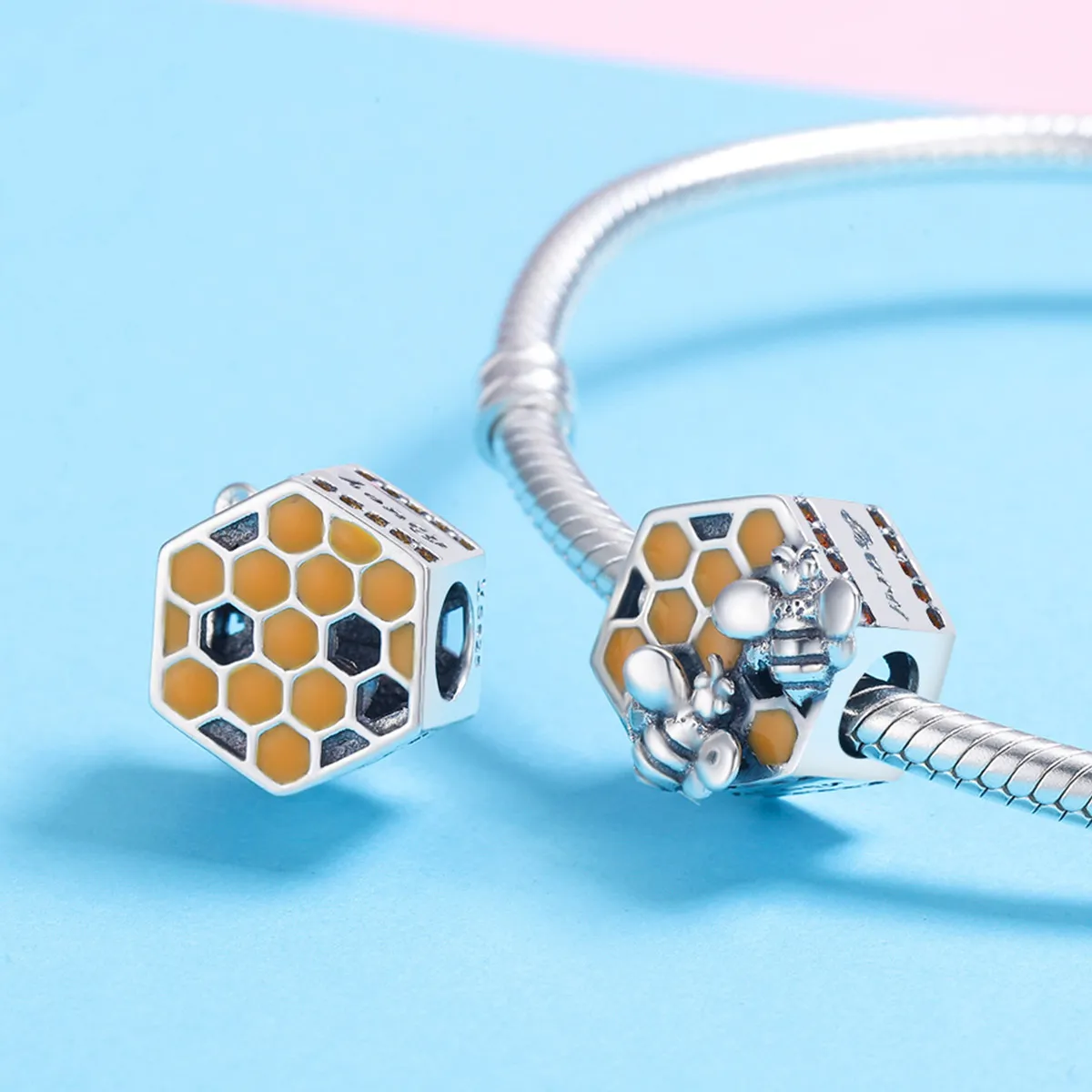 Pandora Style Silver Beehive Charm - SCC500