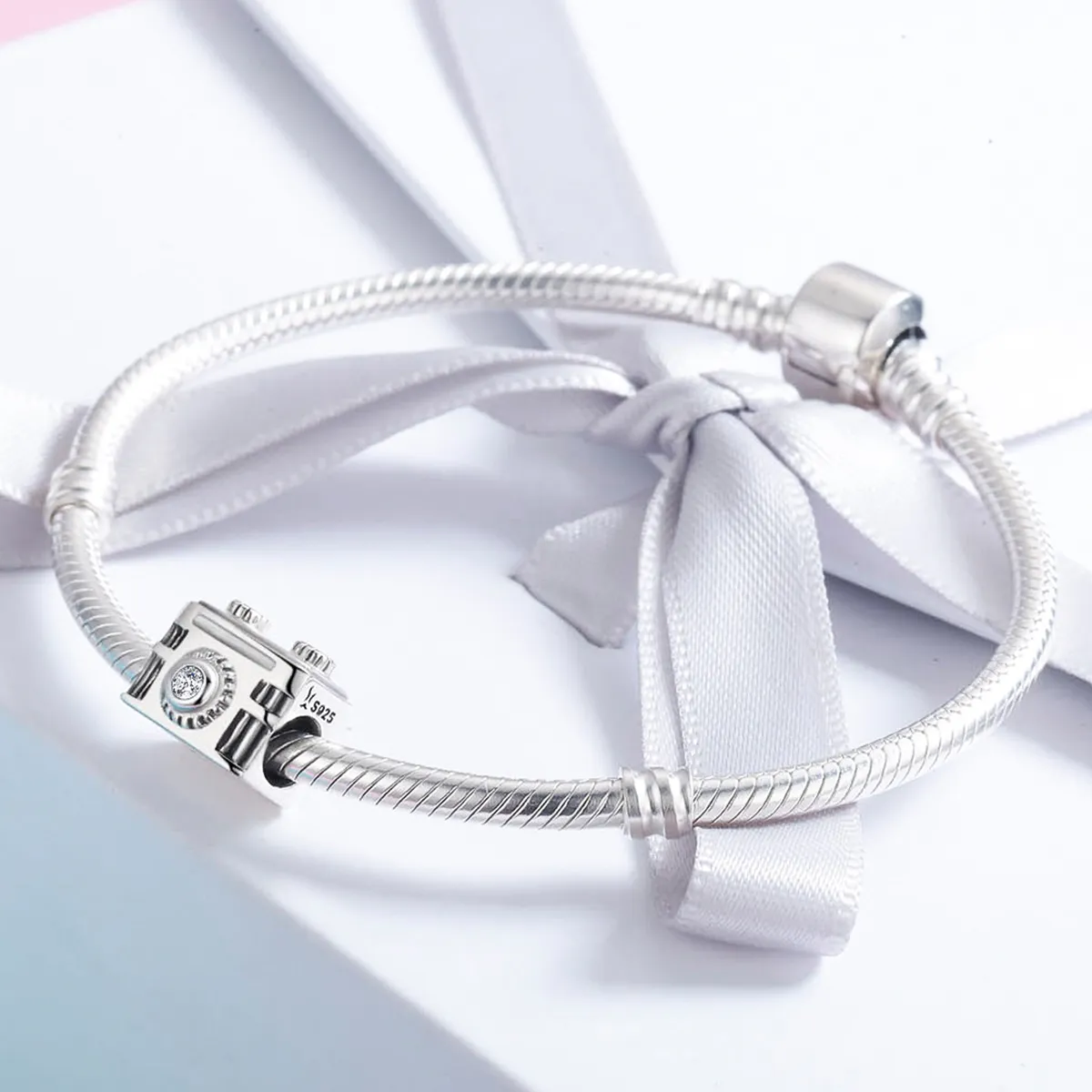 Pandora Style Silver Camera in Memory Charm - SCC516