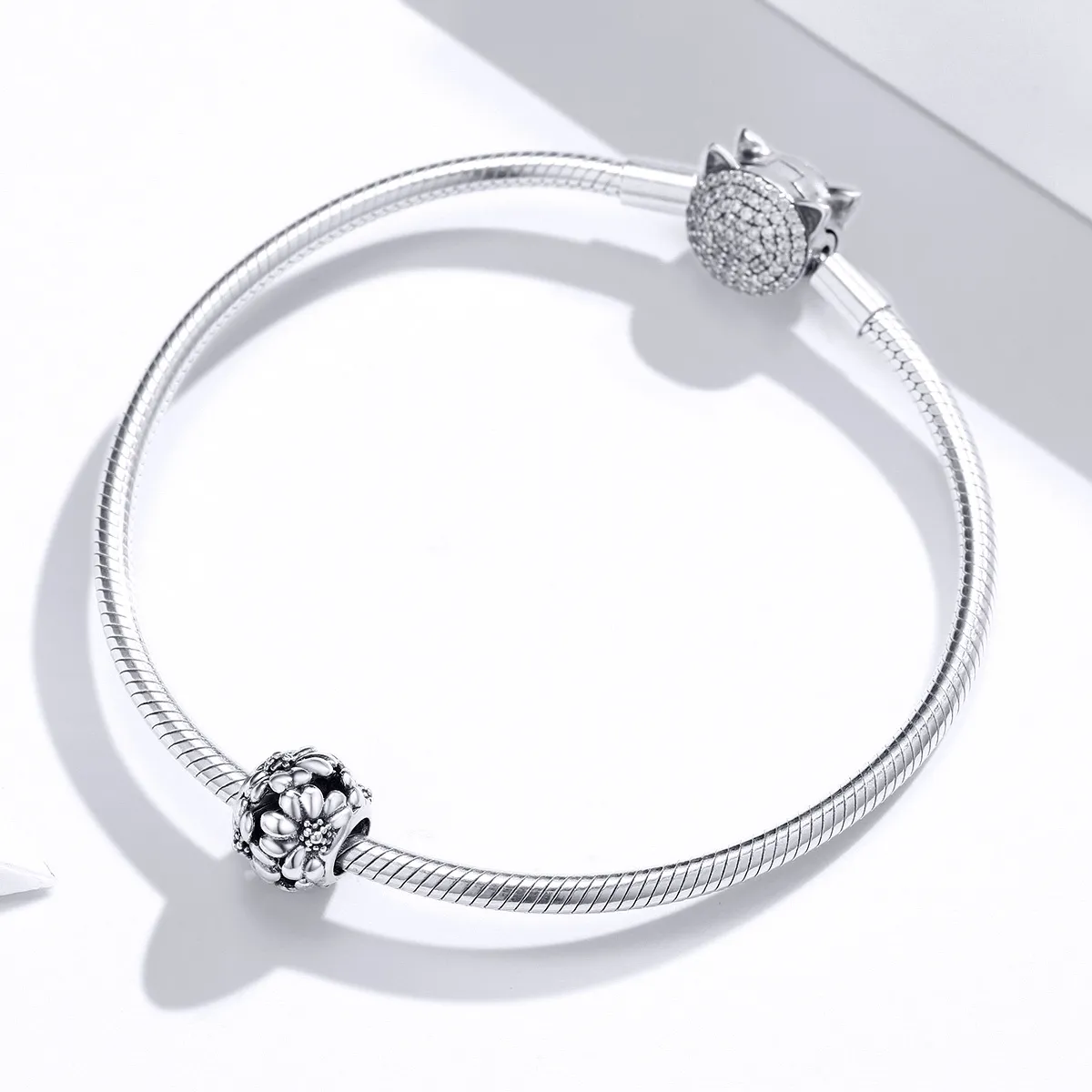 Pandora Style Silver Daisy Charm - SCC1487