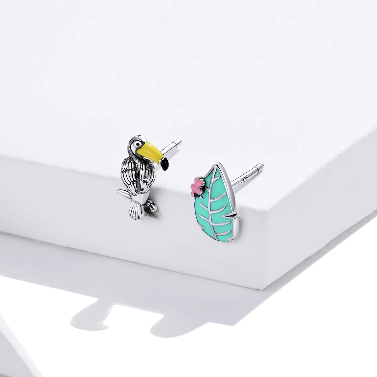 Pandora Style Silver Big Beaked Bird And Leaf Stud Earrings - SCE1083