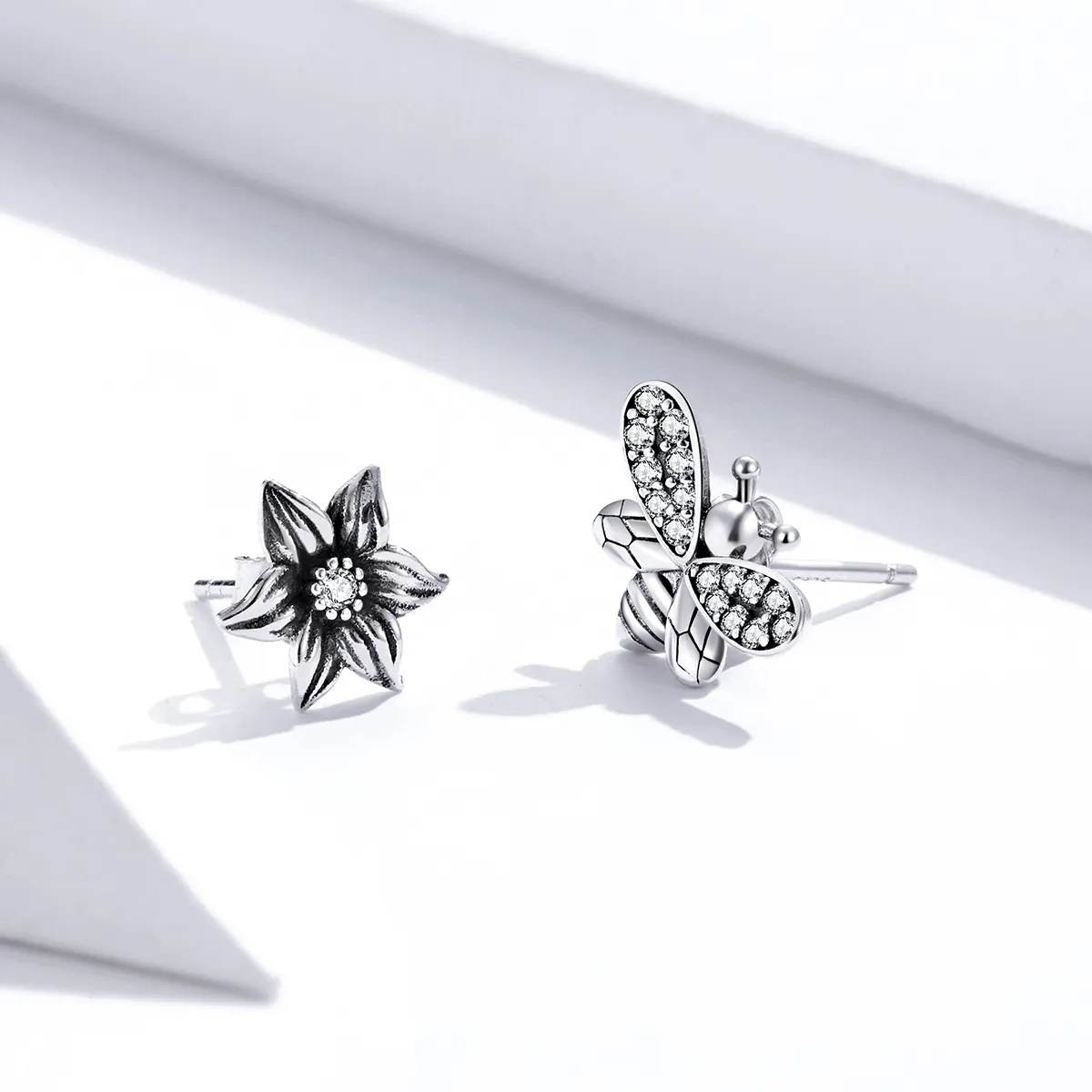 Pandora Style Silver Butterfly And Flower Stud Earrings - SCE884