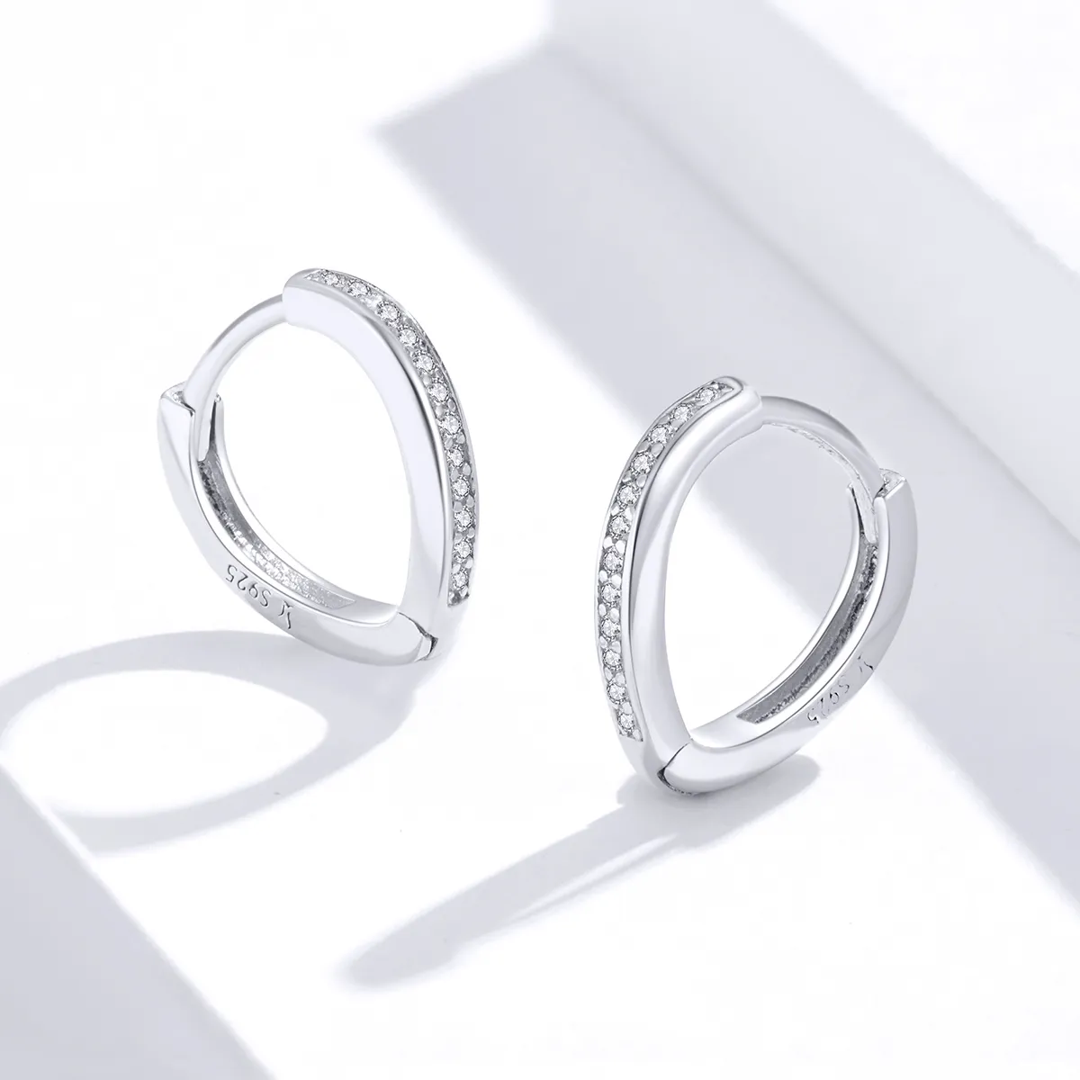 Pandora Style Silver Heart Shape Hoop Earrings - SCE868