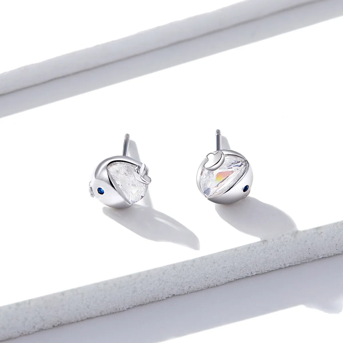 Pandora Style Silver Kissing Fish Stud Earrings - BSE204