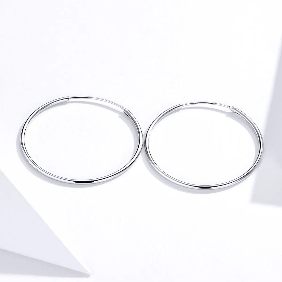 Pandora Style Silver Simple Line Hoop Earrings - SCE710