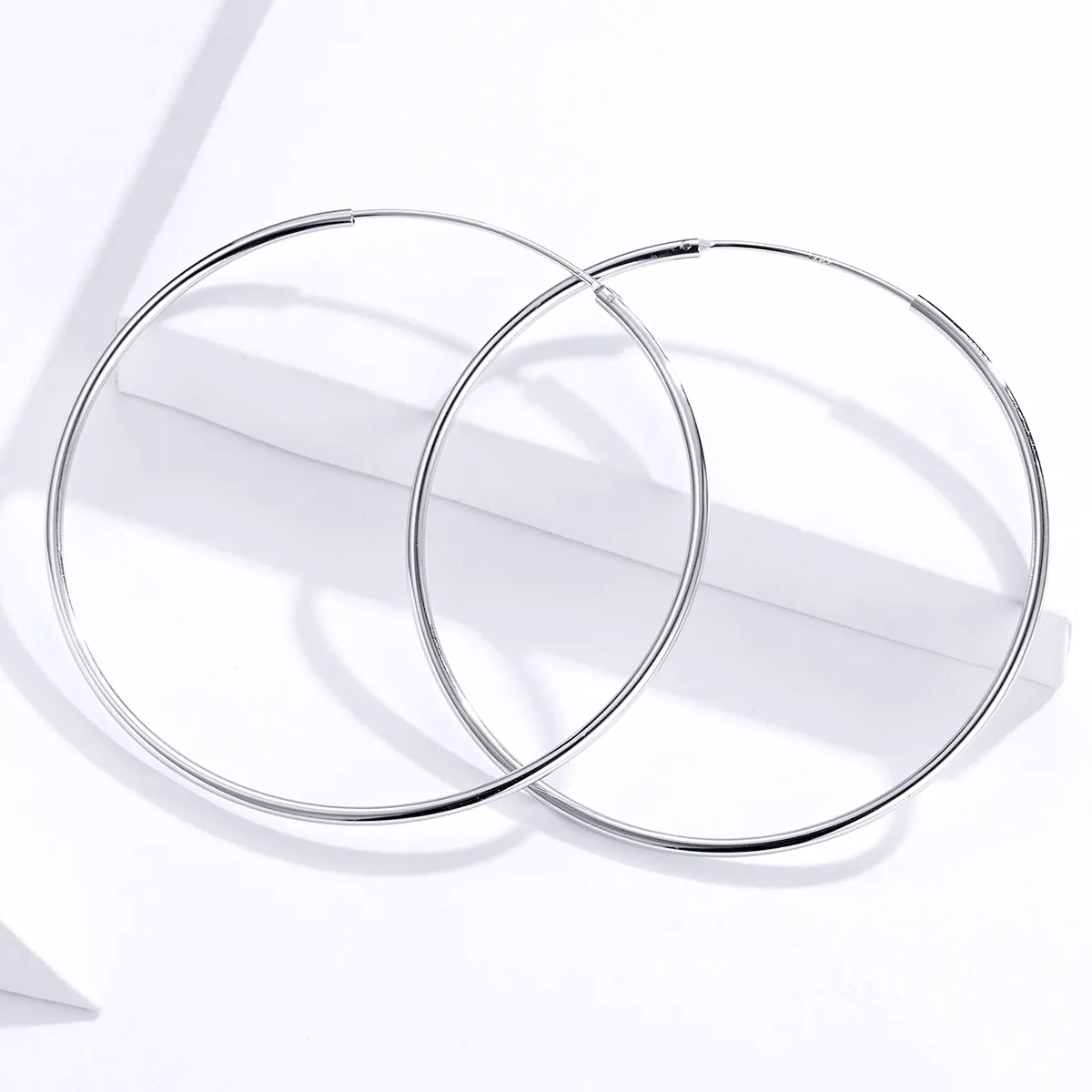 Pandora Style Silver Simple Line Hoop Earrings - SCE711