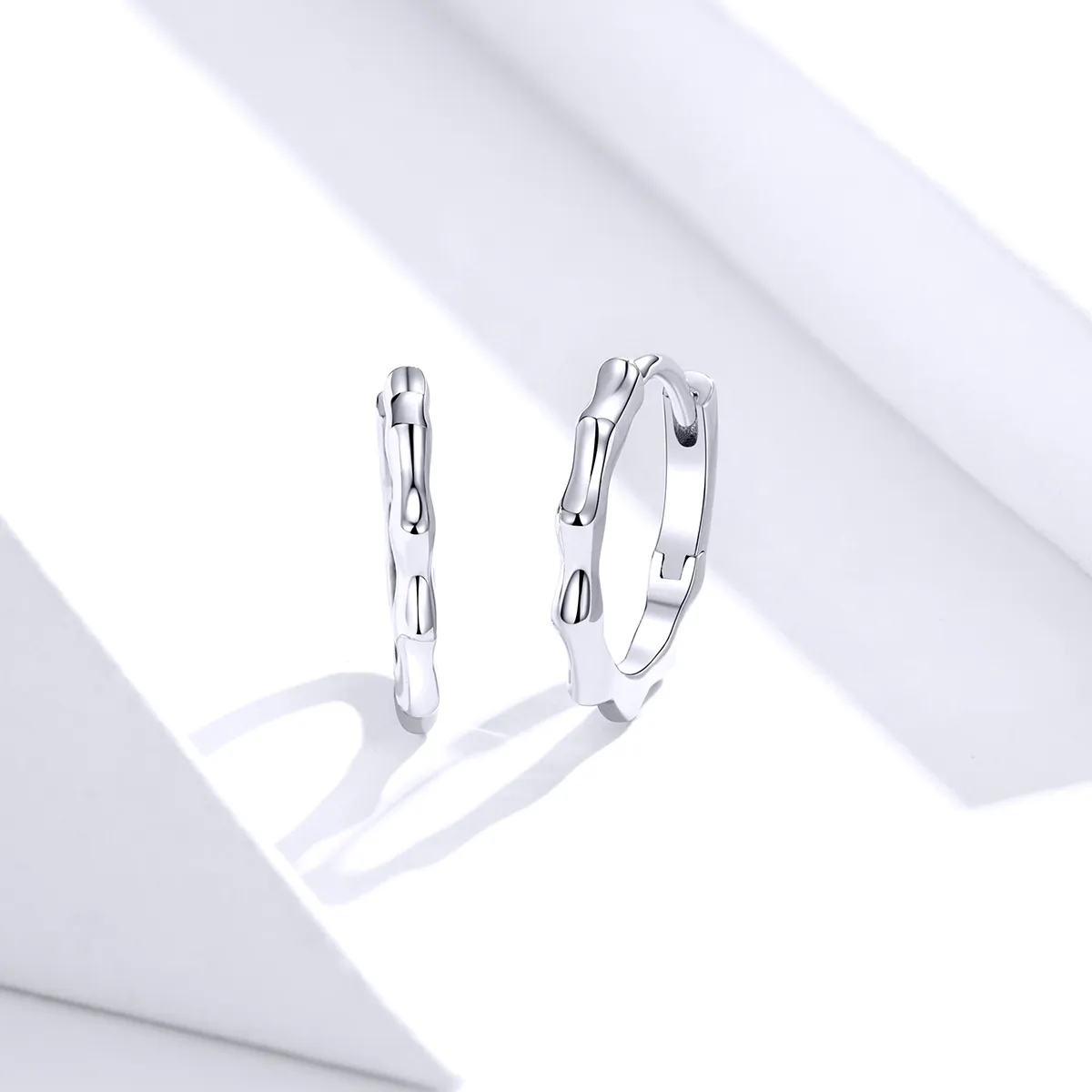 Pandora Style Silver Simple Line Hoop Earrings - SCE843