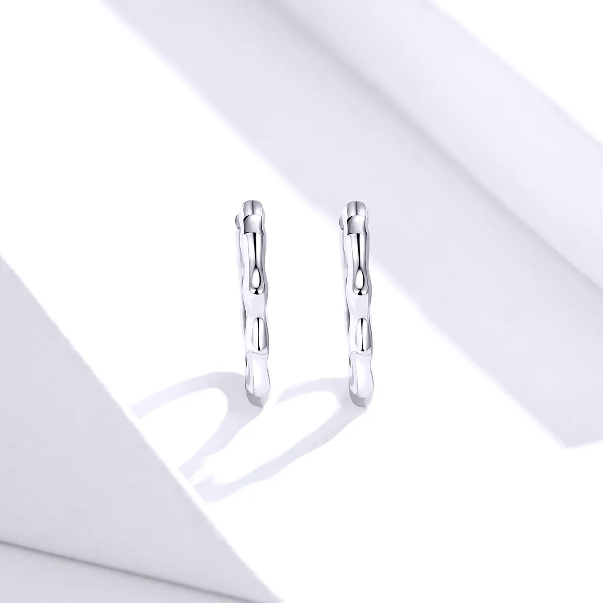 Pandora Style Silver Simple Line Hoop Earrings - SCE843