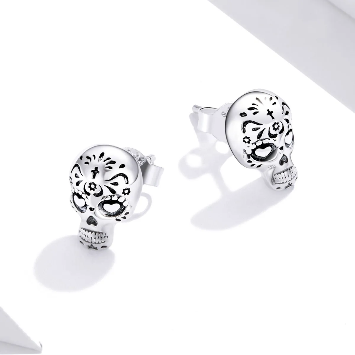 Pandora Style Silver Skull Stud Earrings - SCE953