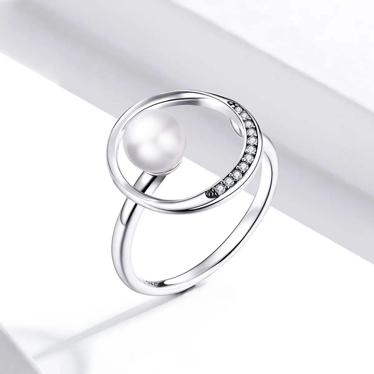 Pandora Style Silver Gentle Shell Bead Open Ring - SCR664