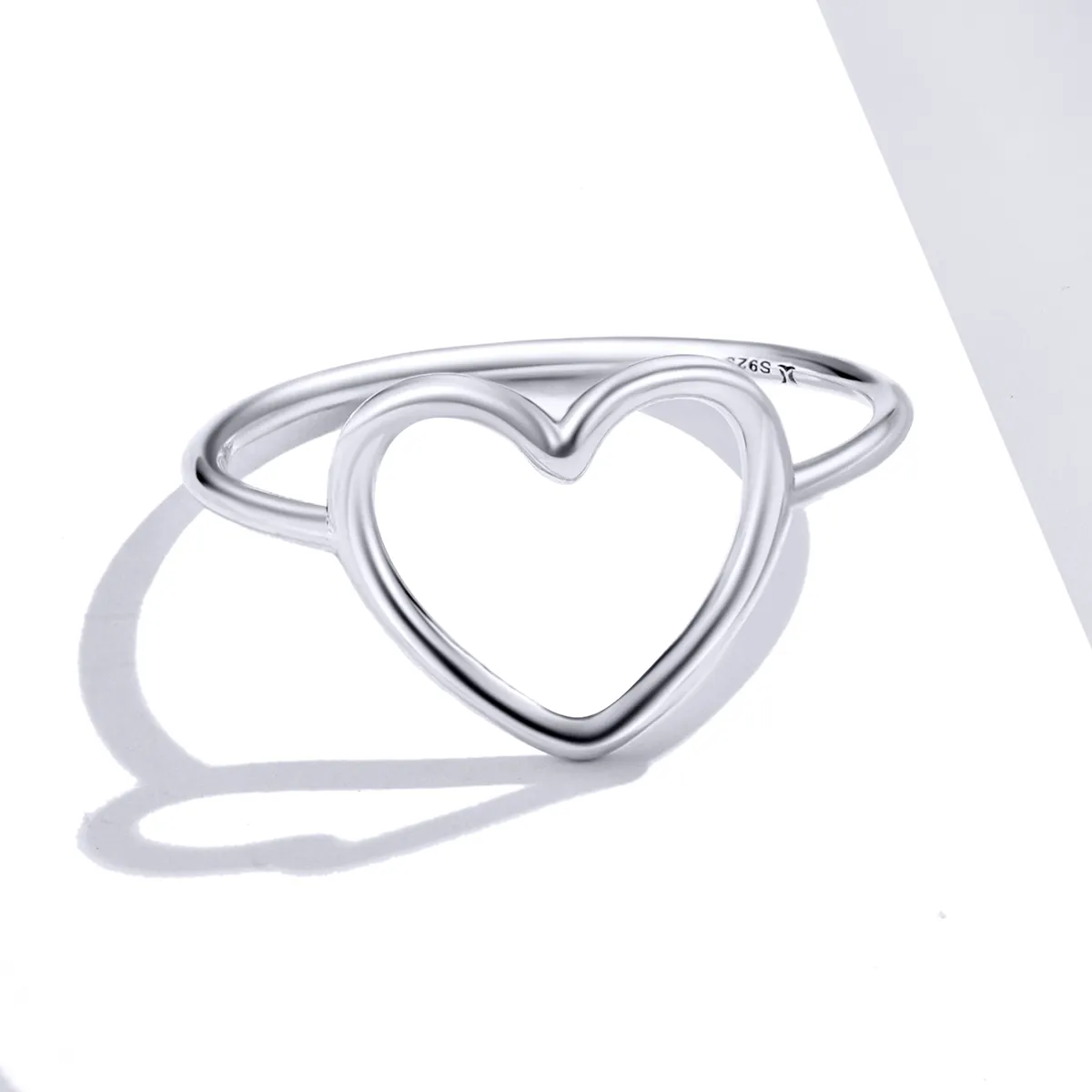 Pandora Style Silver Heart Ring - SCR641