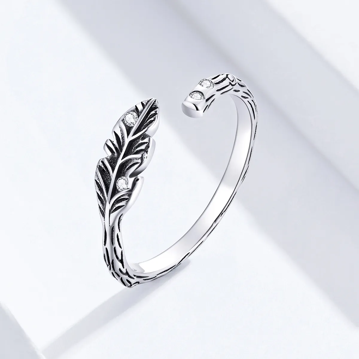 Pandora Style Silver Vintage Leaves Open Ring - SCR639