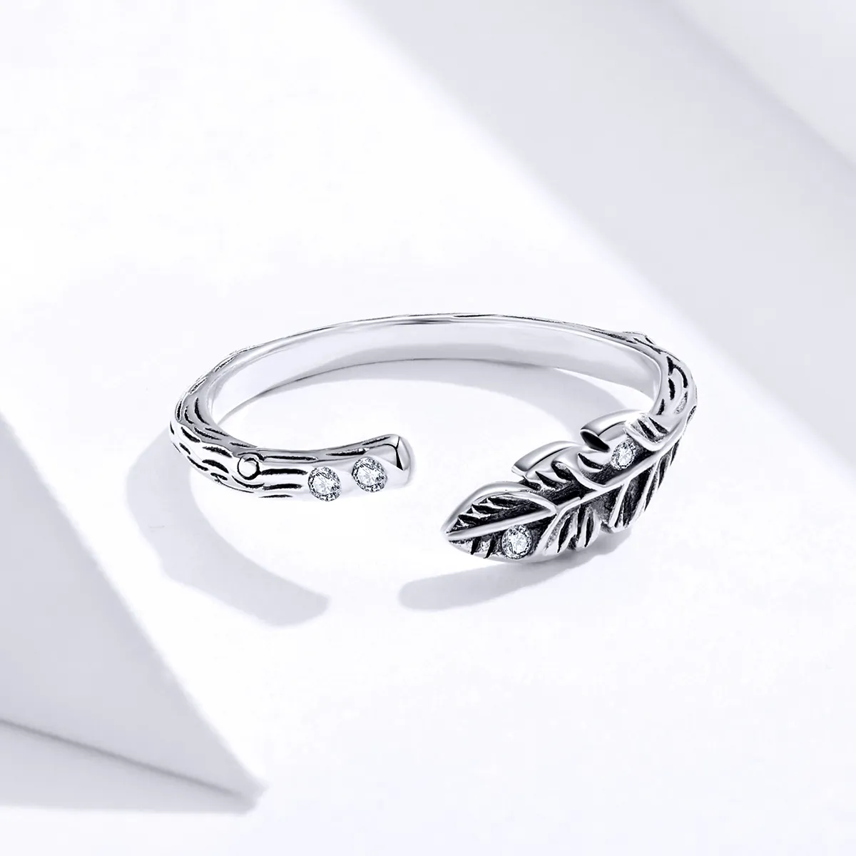 Pandora Style Silver Vintage Leaves Open Ring - SCR639